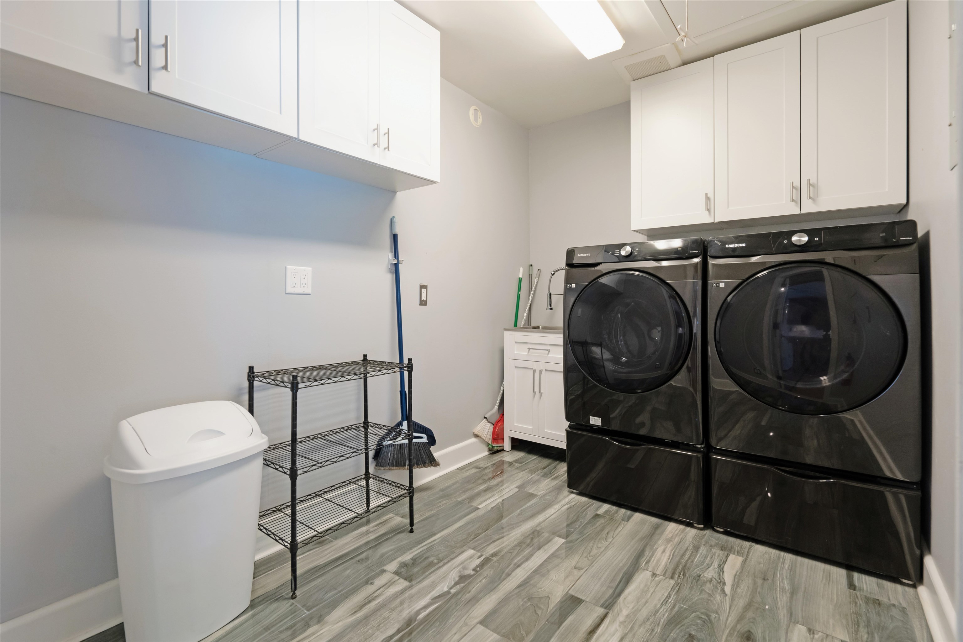 301 Ohina Pl Property Photo 9