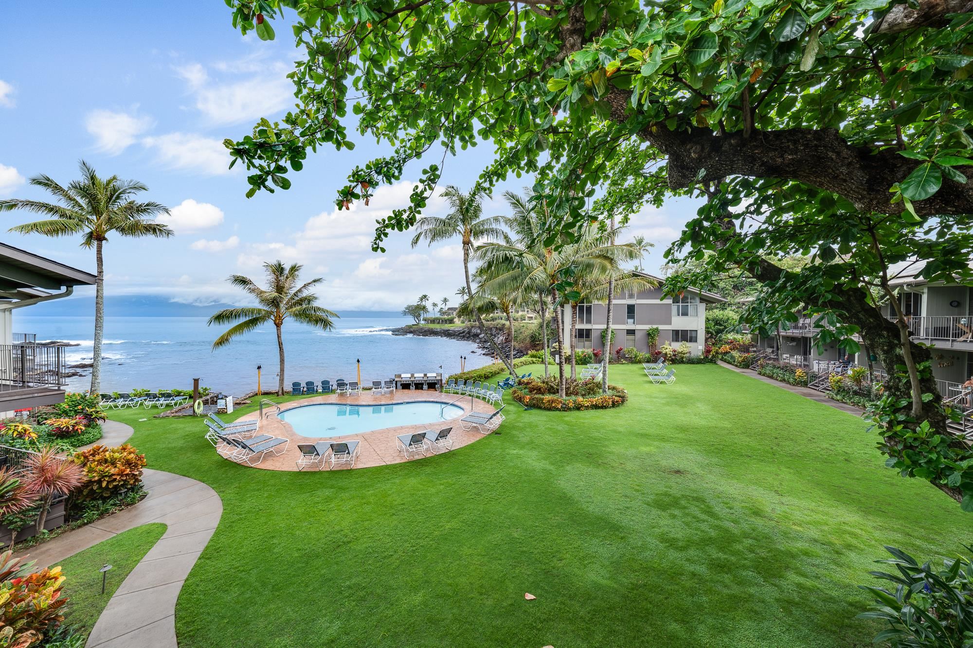 5255 Lower Honoapiilani Rd Property Photo 1