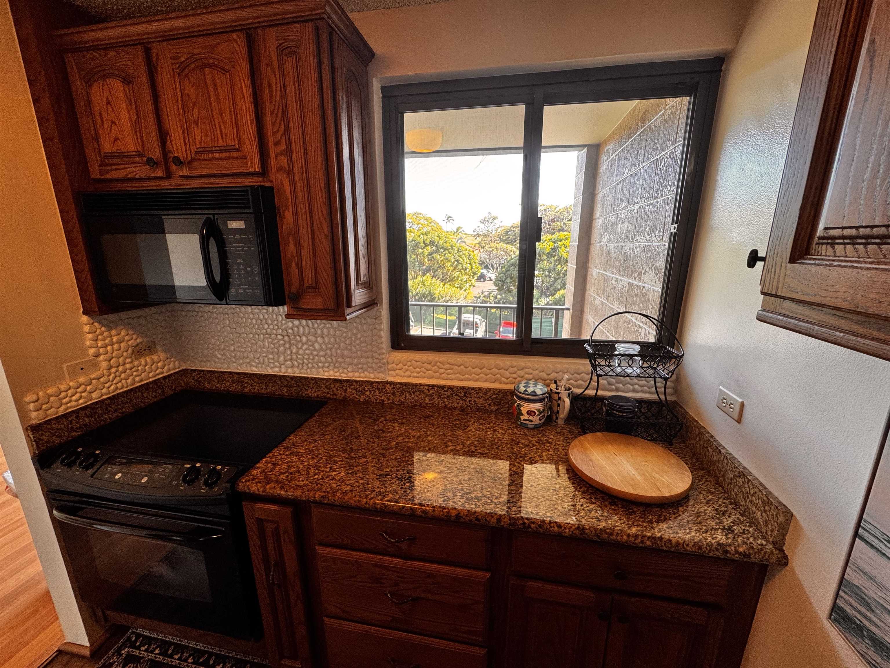 4310 Lower Honoapiilani Rd Property Photo 4