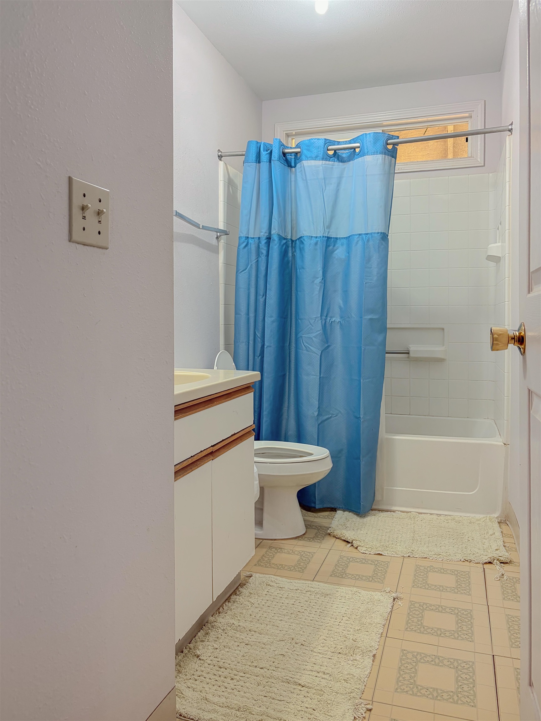 1136 Fraser Ave Property Photo 11