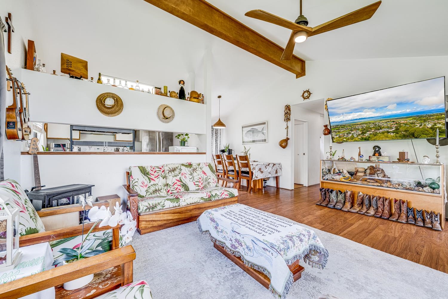 1088 Mamalu Pl Property Photo 28
