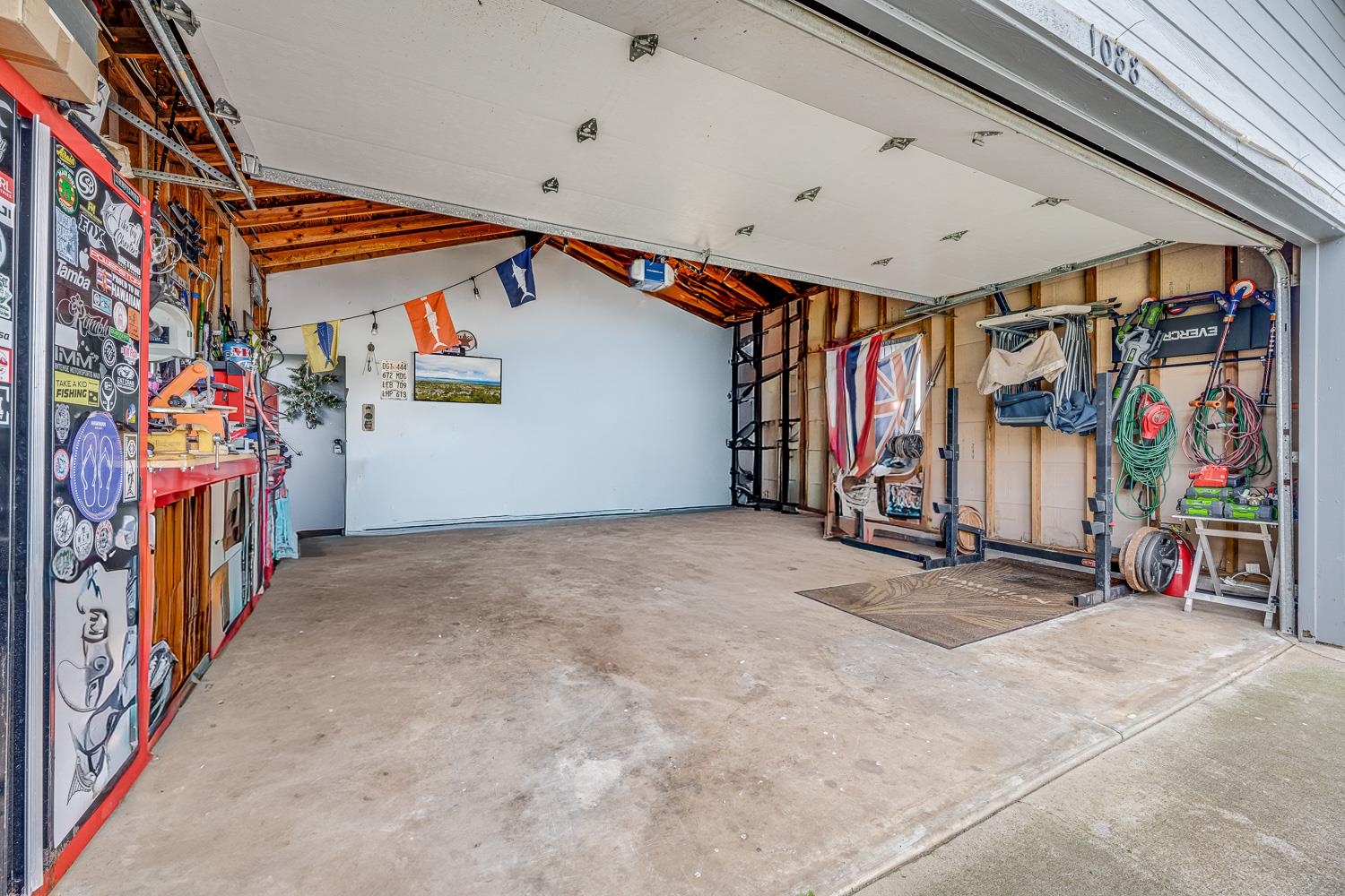 1088 Mamalu Pl Property Photo 33