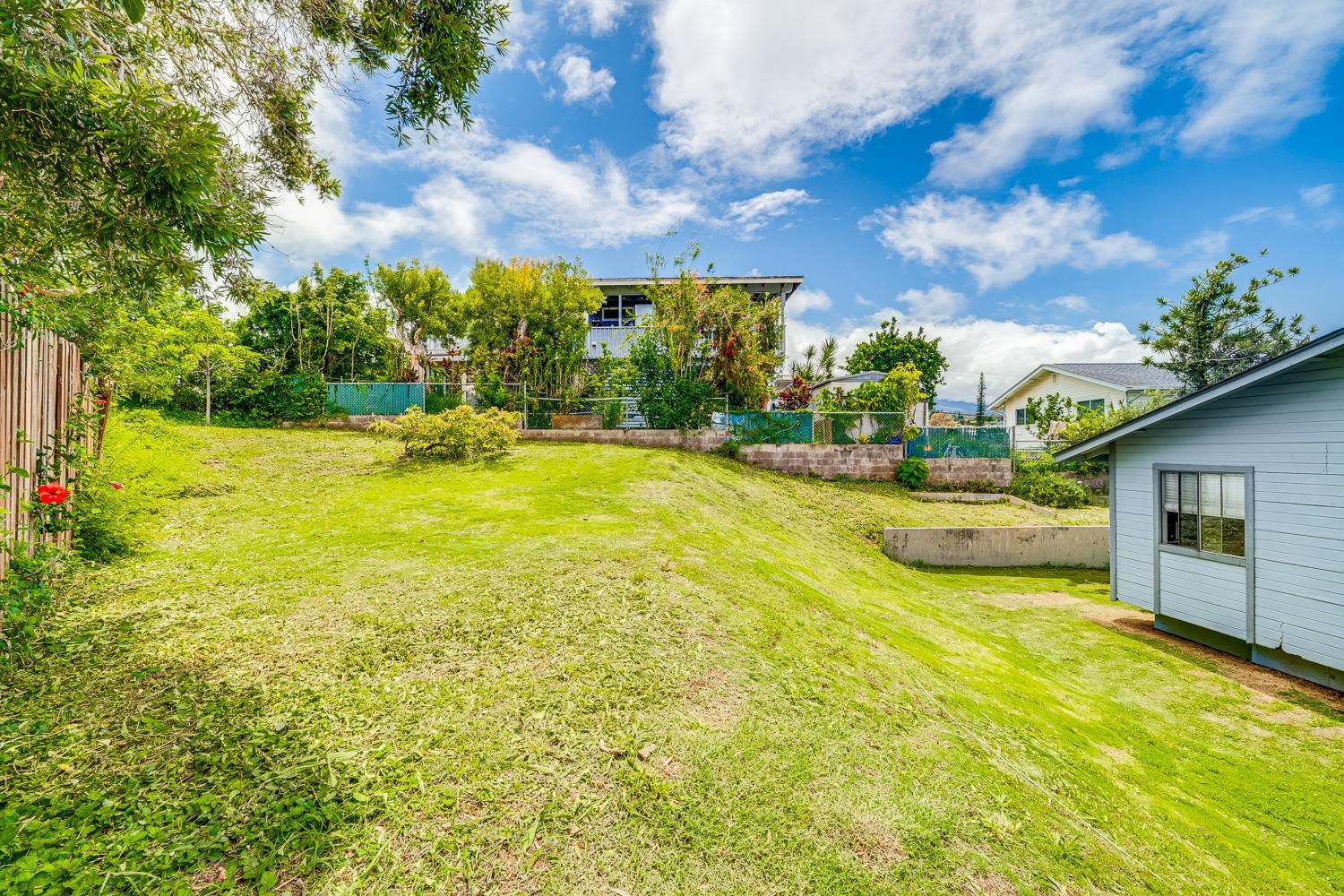 1088 Mamalu Pl Property Photo 39