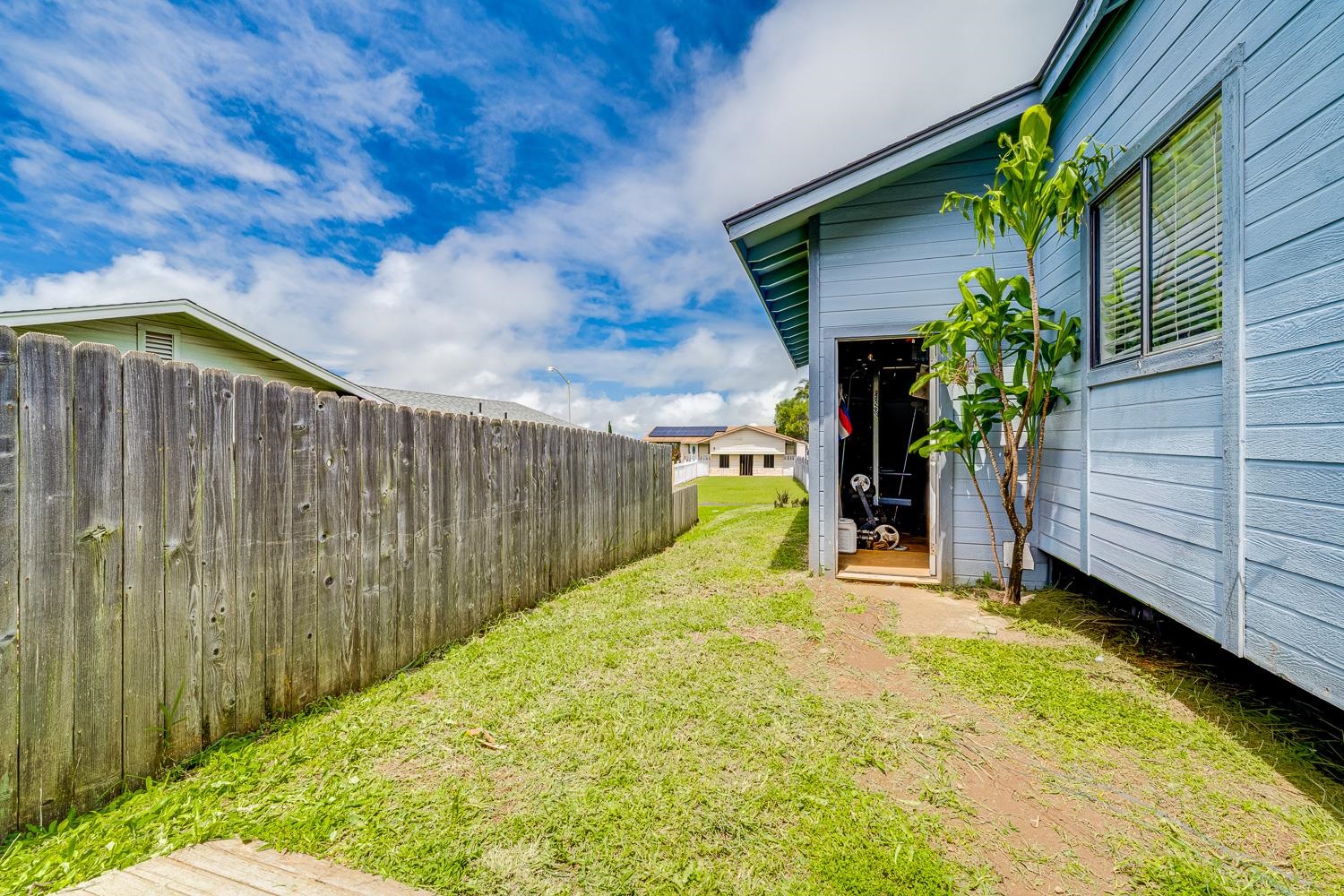 1088 Mamalu Pl Property Photo 42