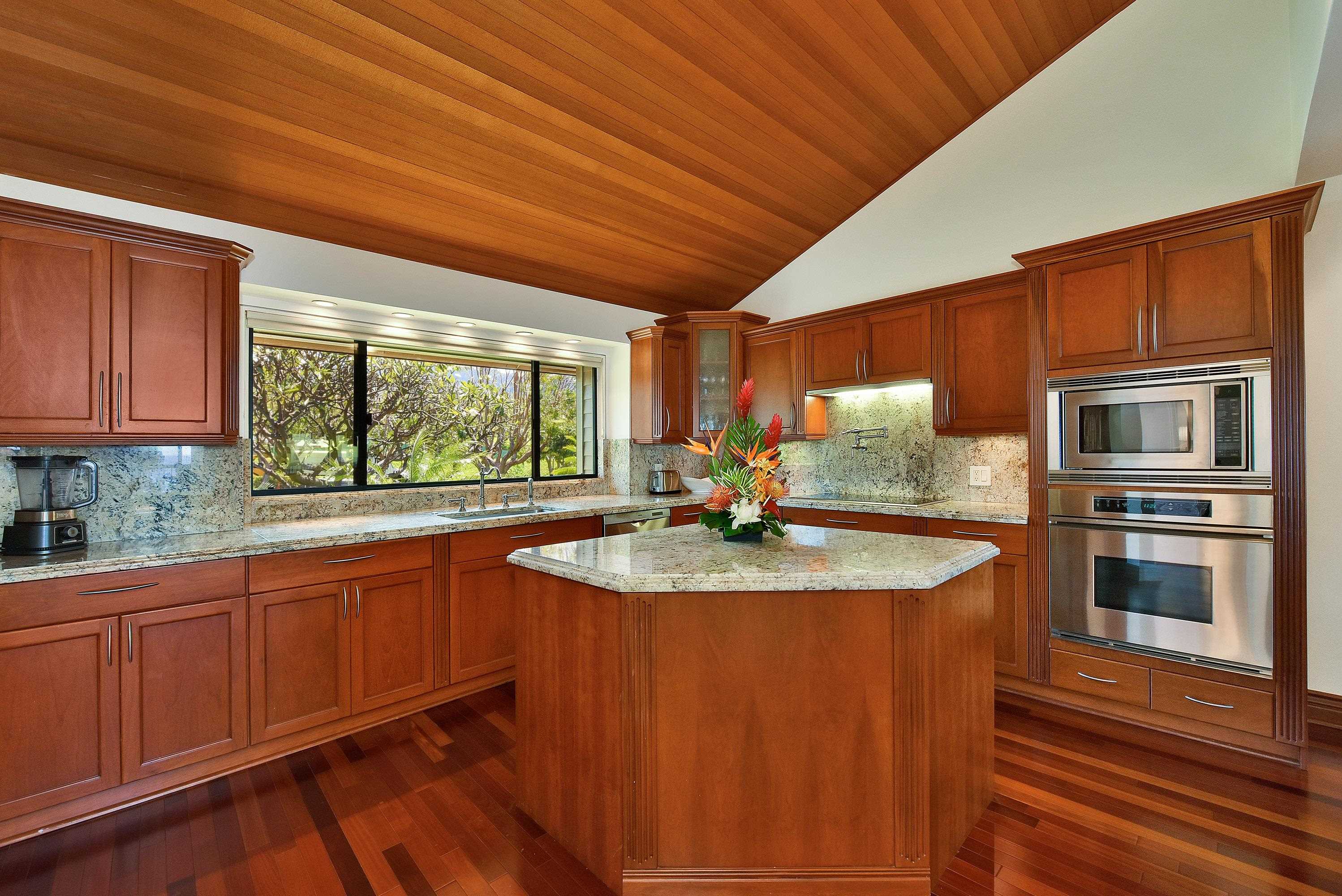 50 Puu Anoano St Property Photo 7