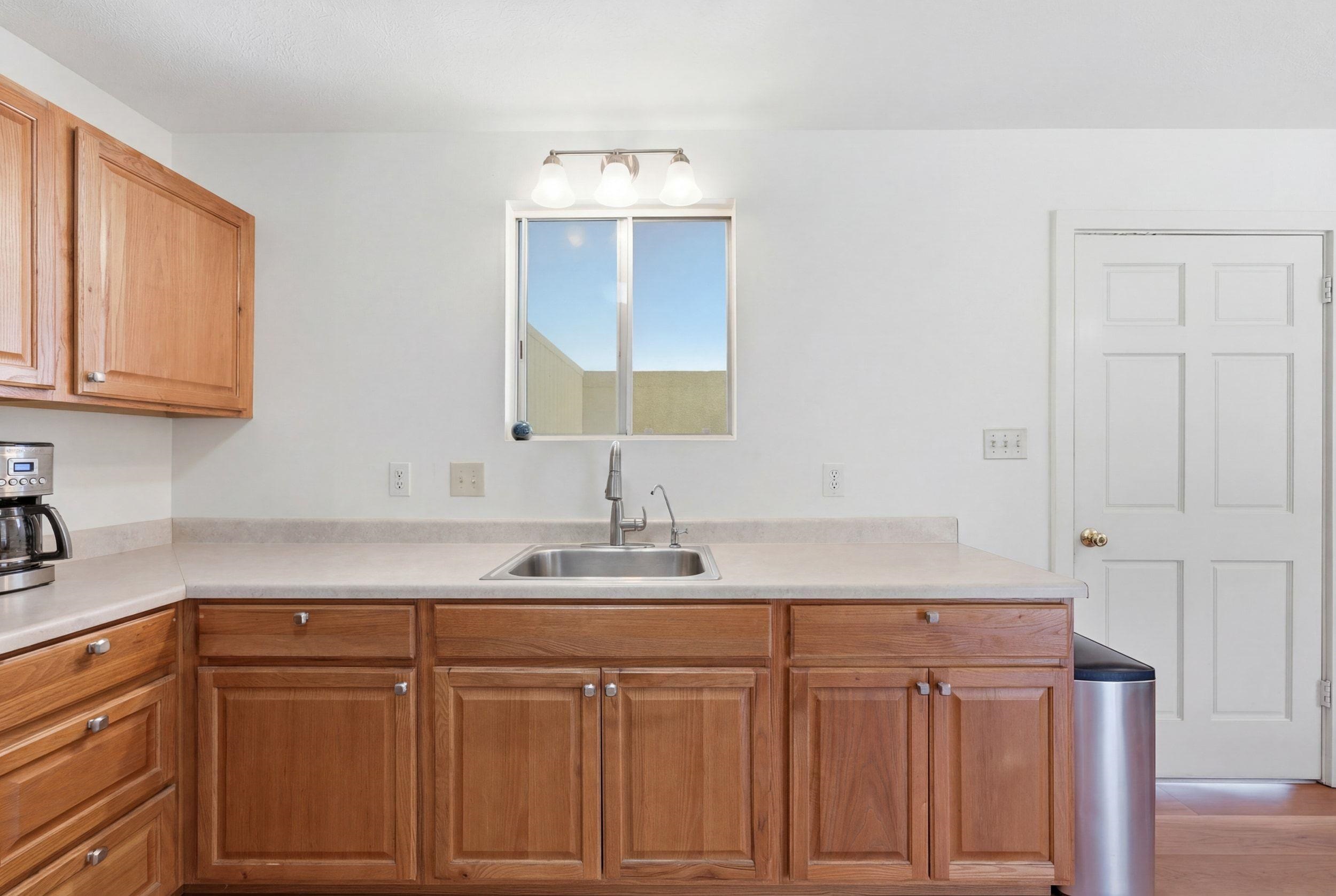 279 Olani Pl Property Photo 6