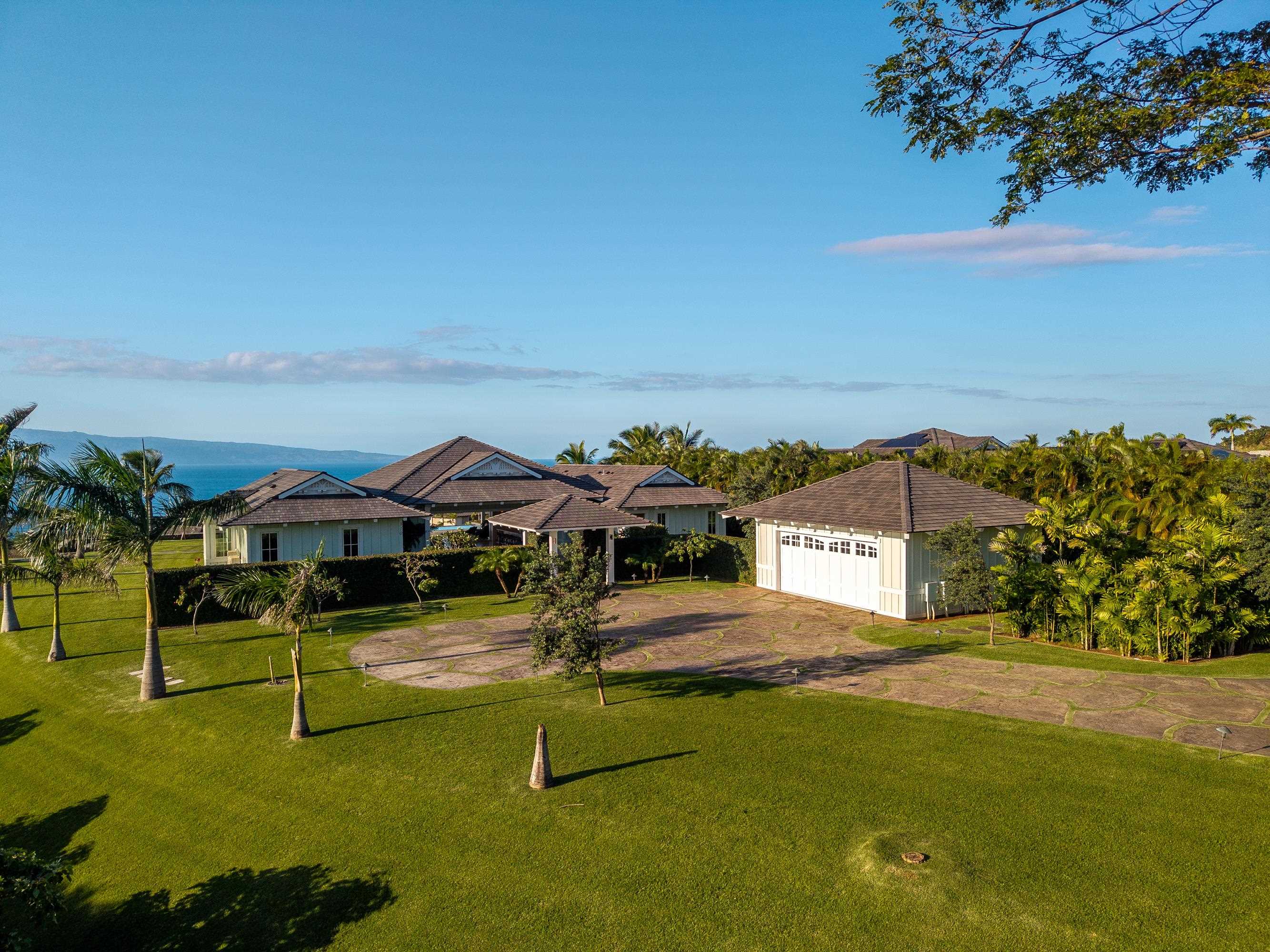 310 Mahana Ridge St Property Photo 18