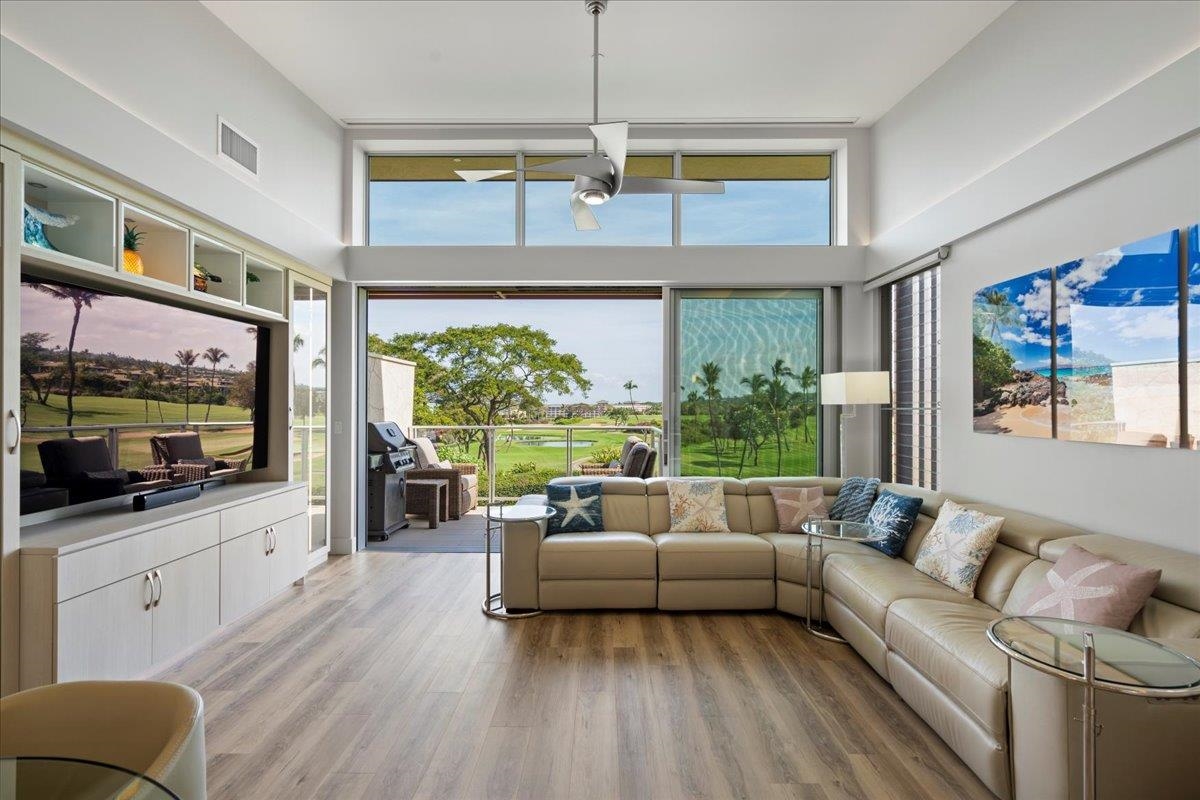 209 Holokahiki Ln Property Photo 8