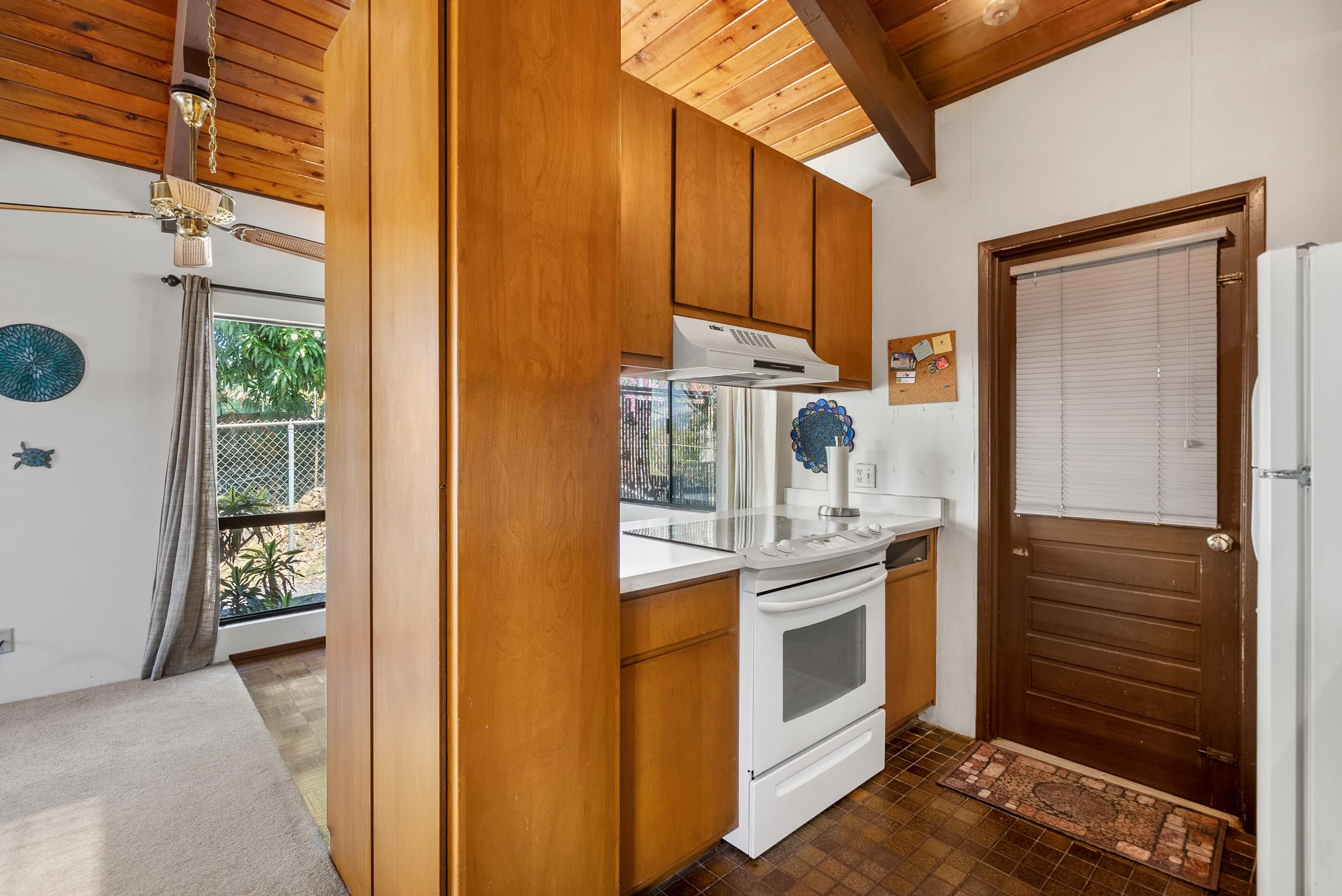 505 Hoohalahala St Property Photo 41