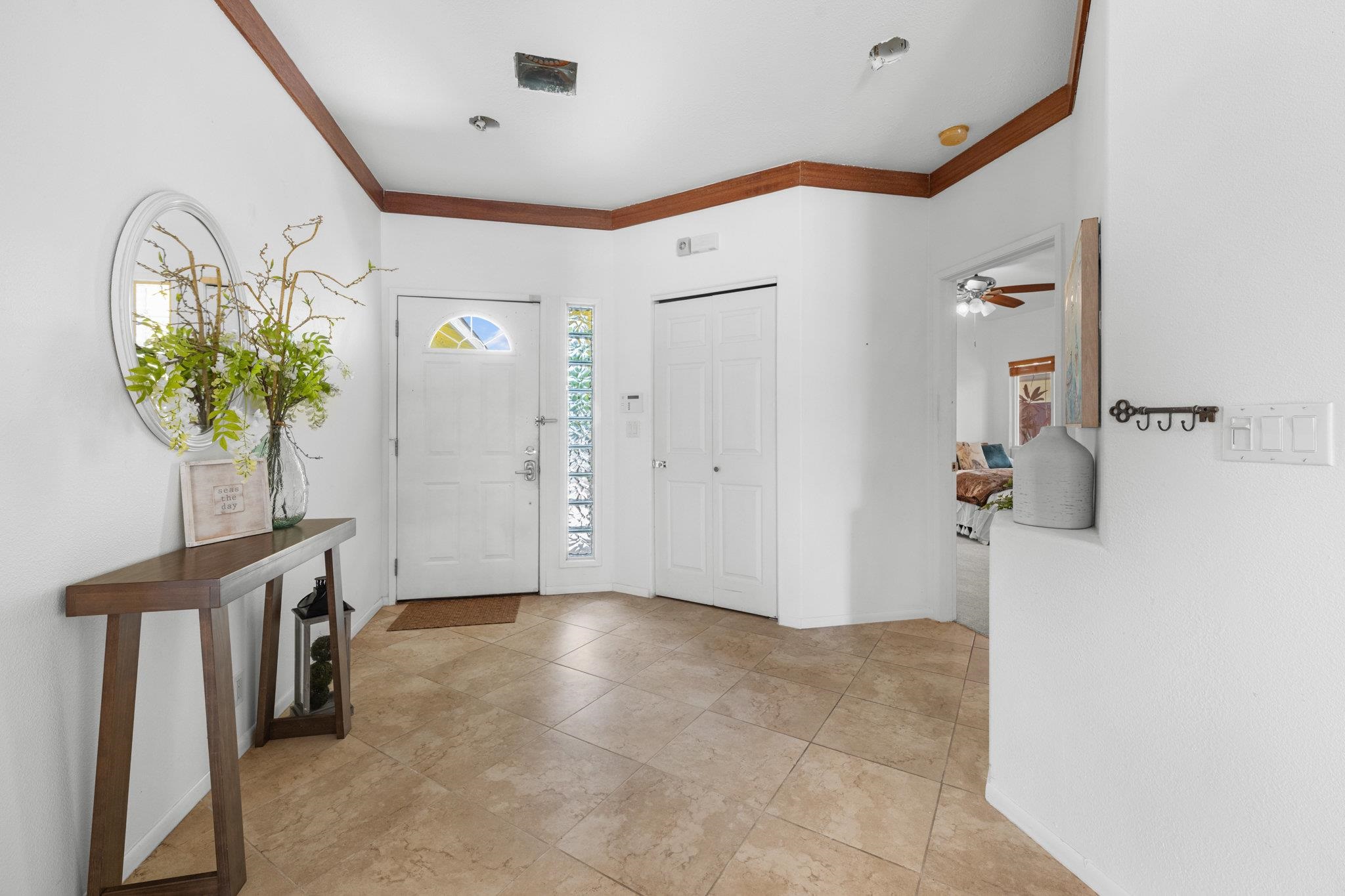1133 Front St Property Photo 5