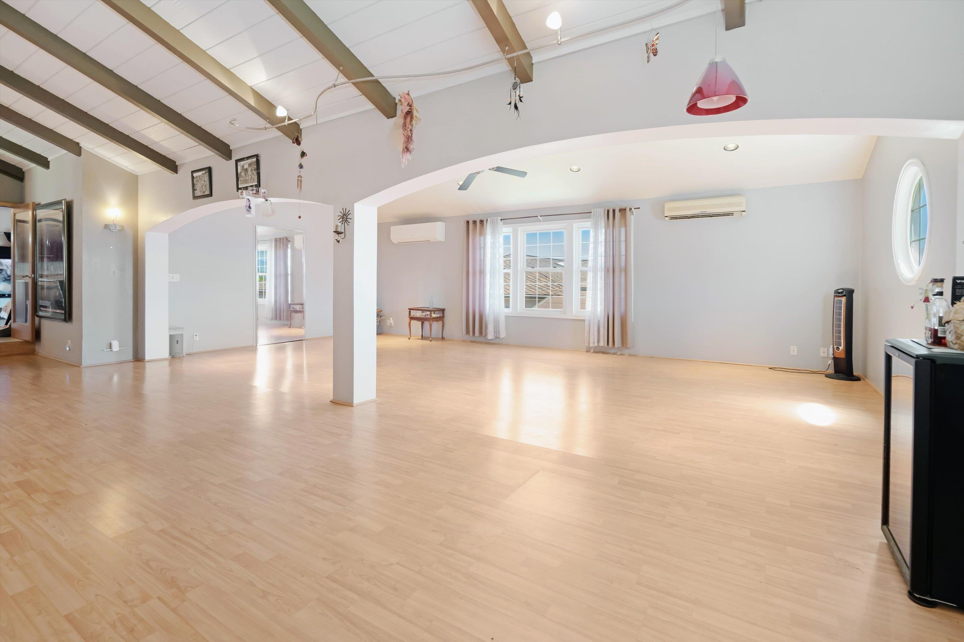 409354 Property Photo 6