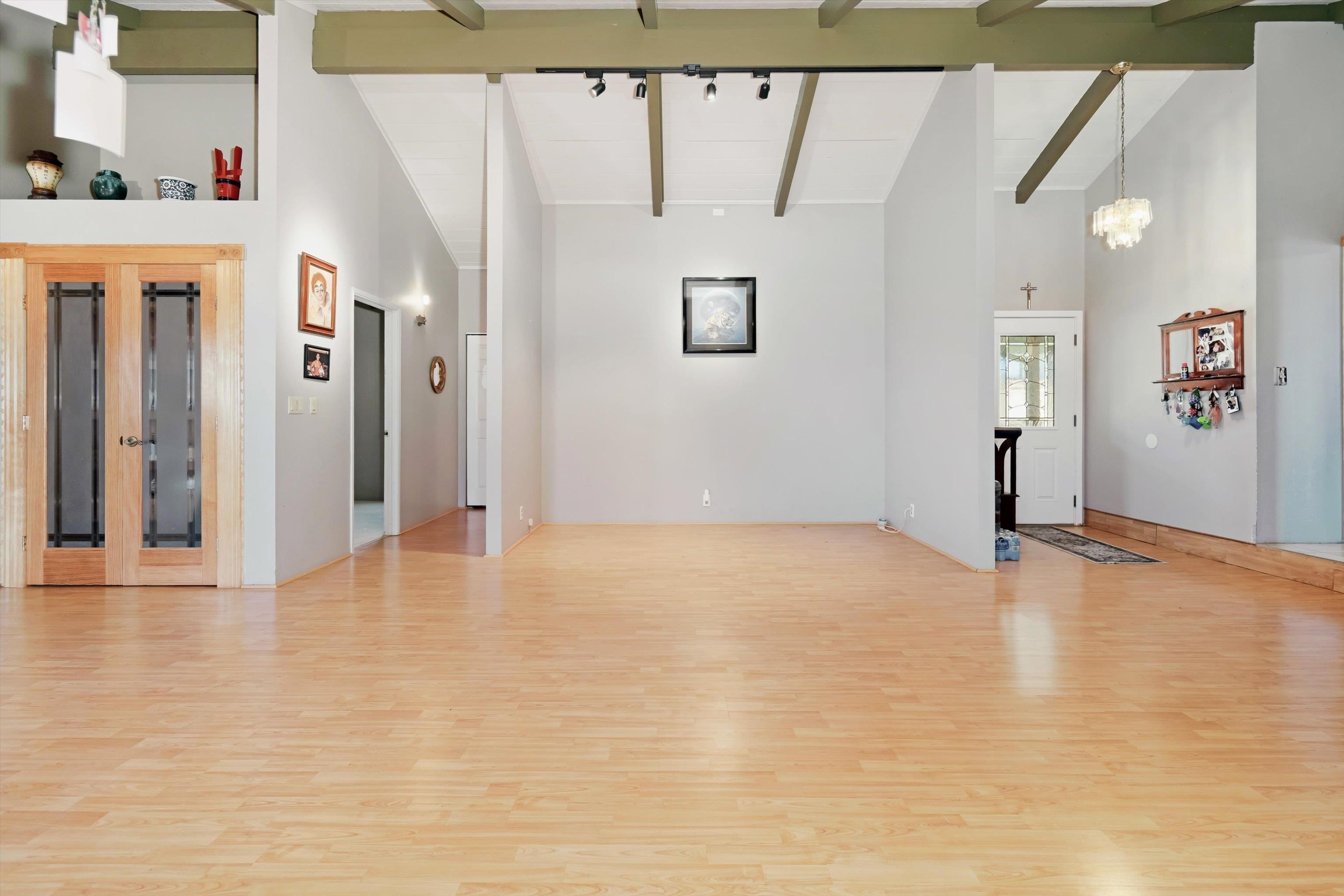 409354 Property Photo 12
