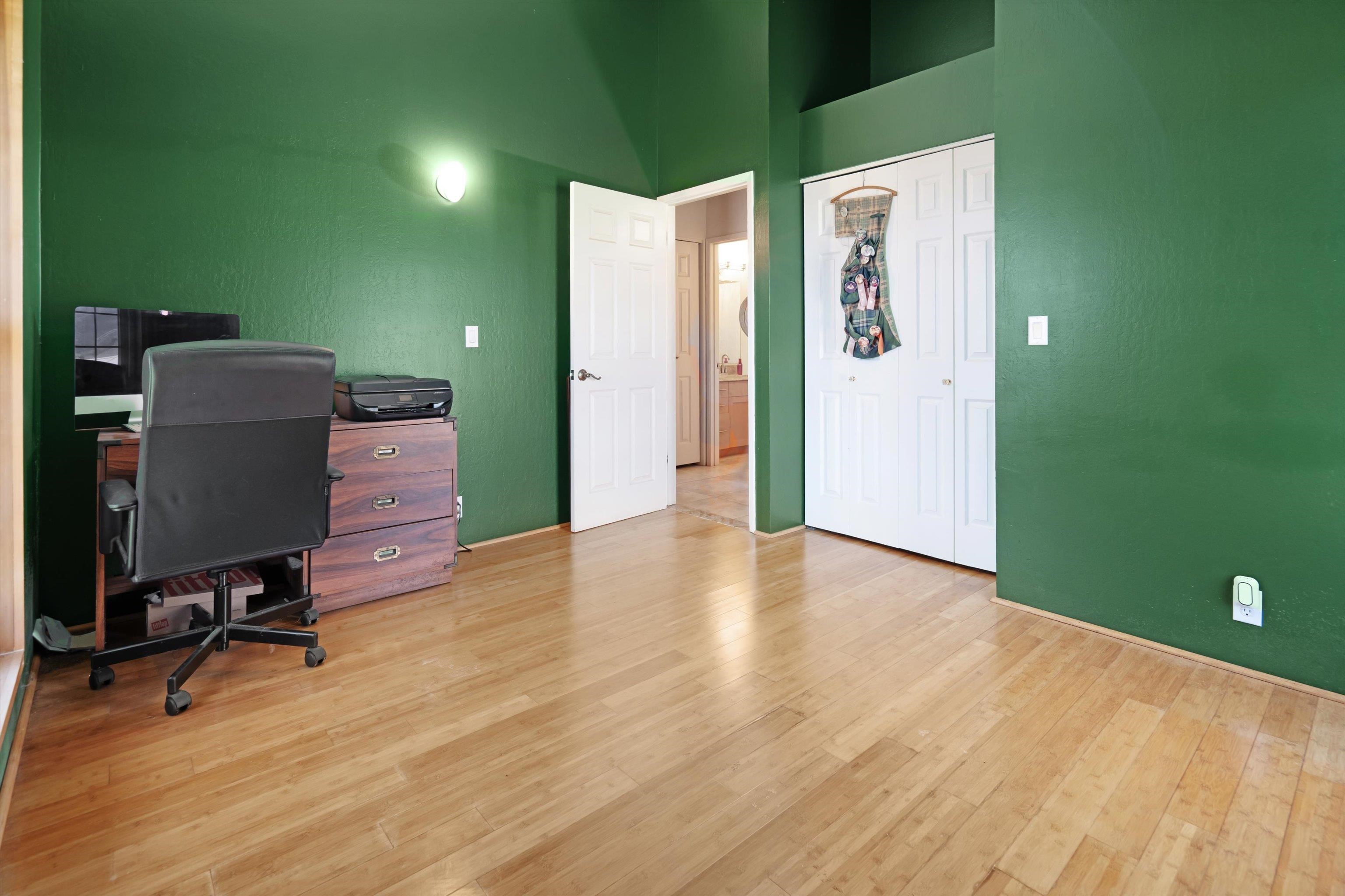 409354 Property Photo 24