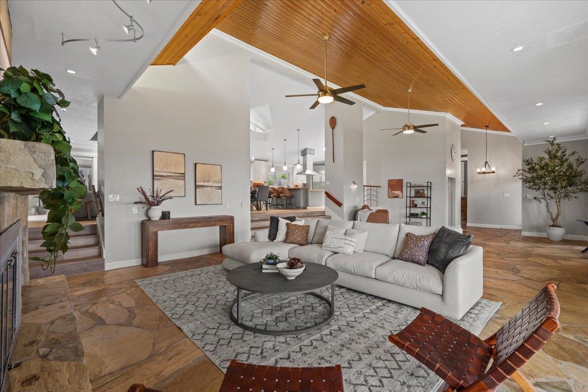 544 Iiwi Way Property Photo 22