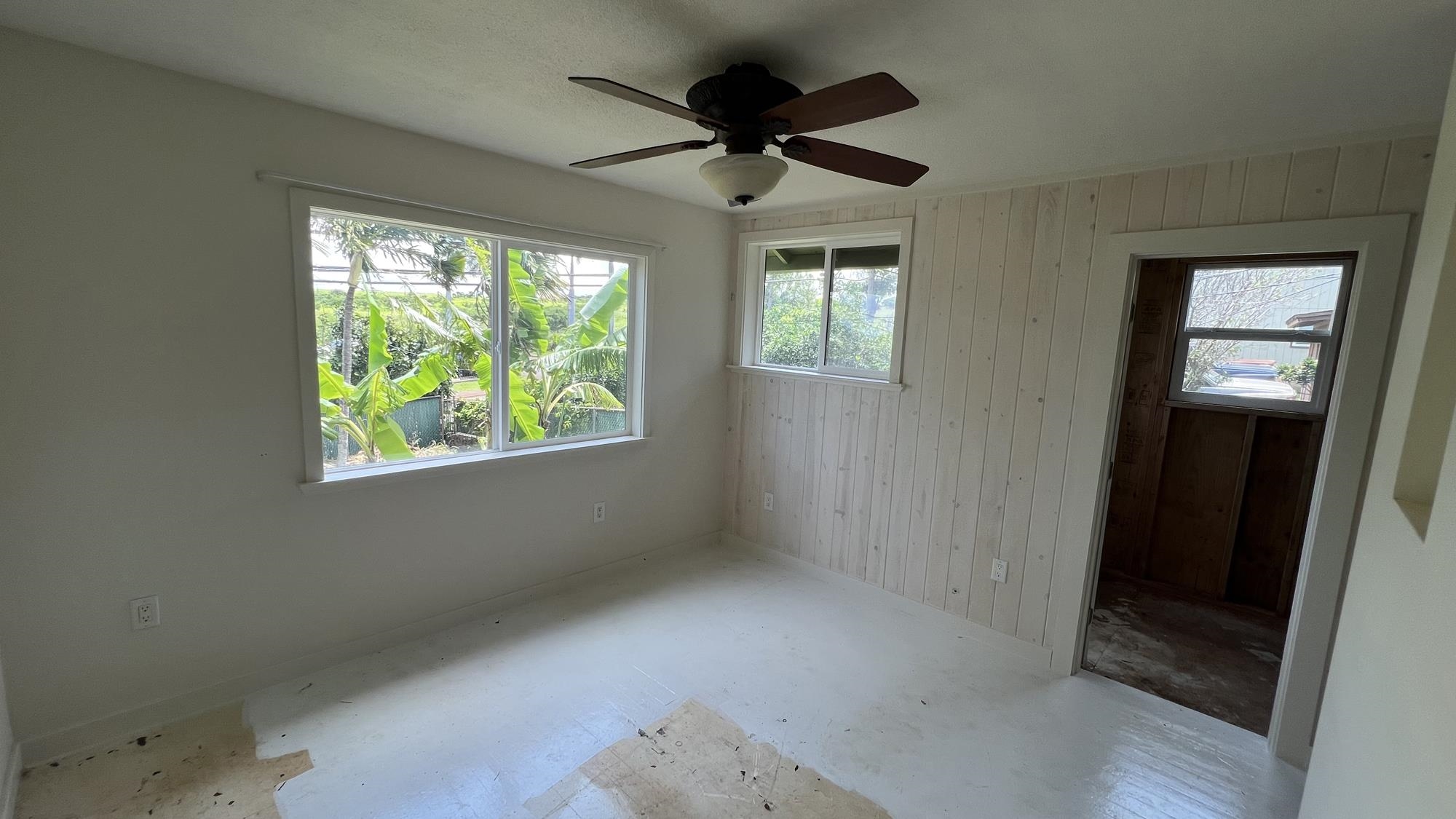 579 Kuanana St Property Photo 15
