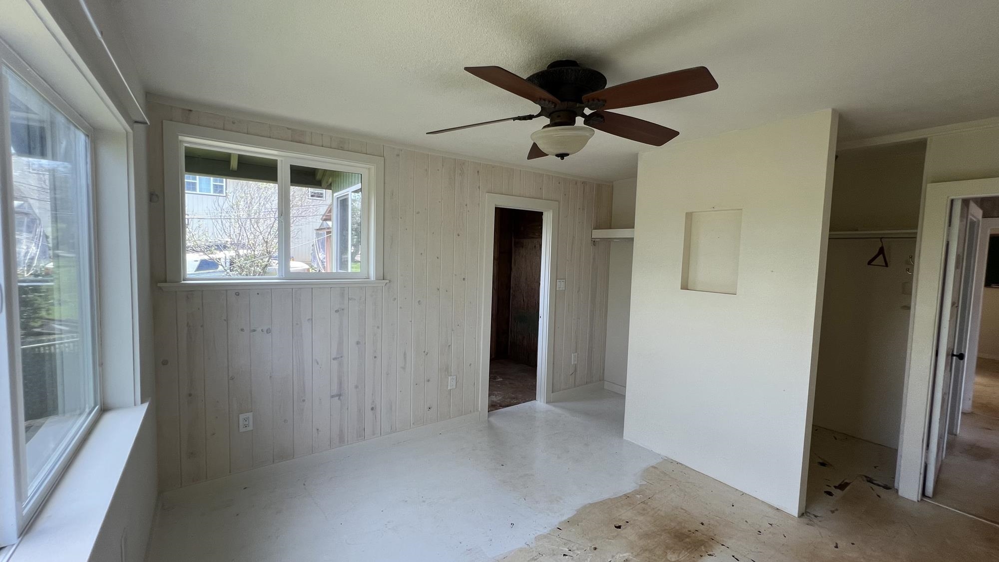 579 Kuanana St Property Photo 16