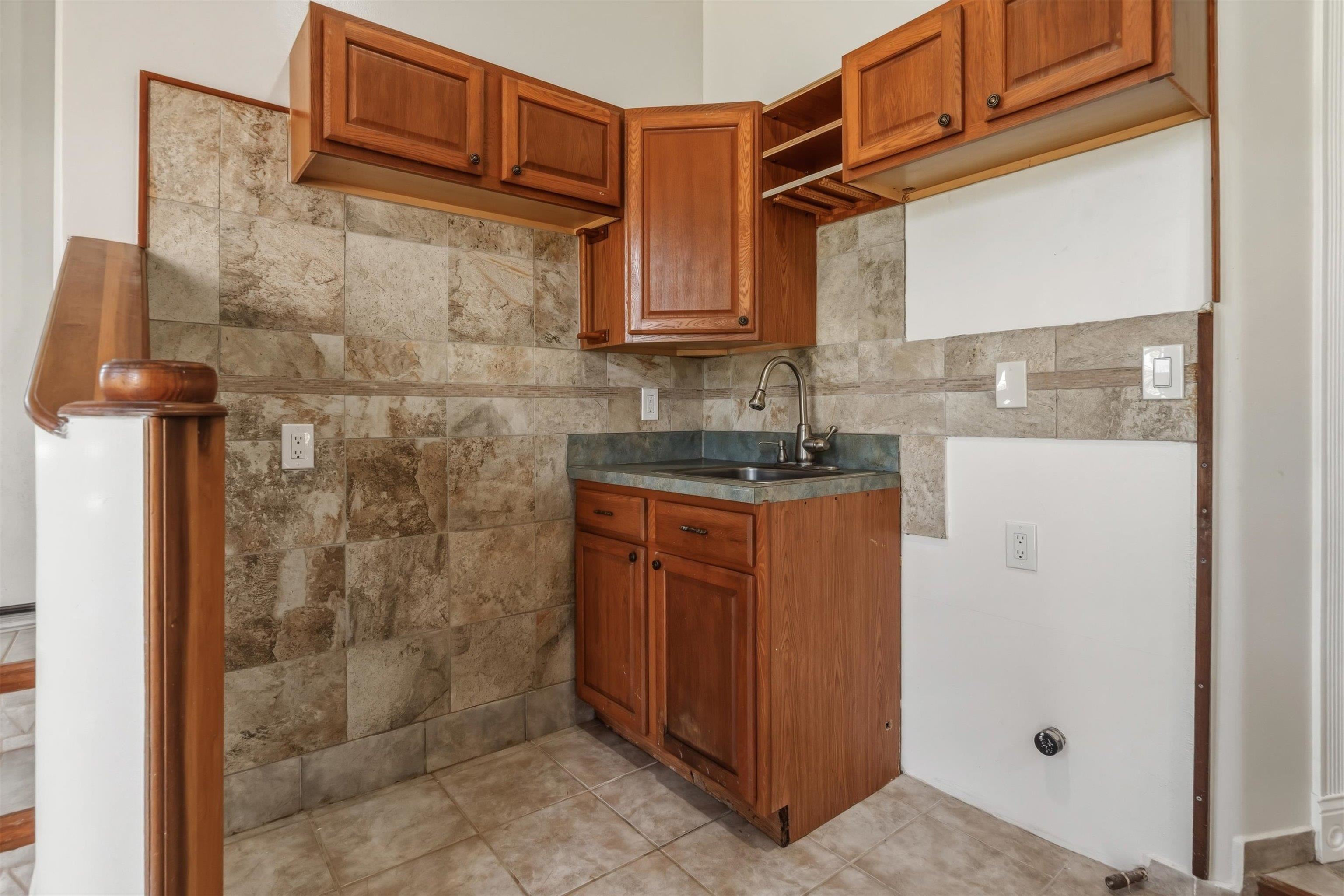 145 S Holokai Rd Property Photo 12