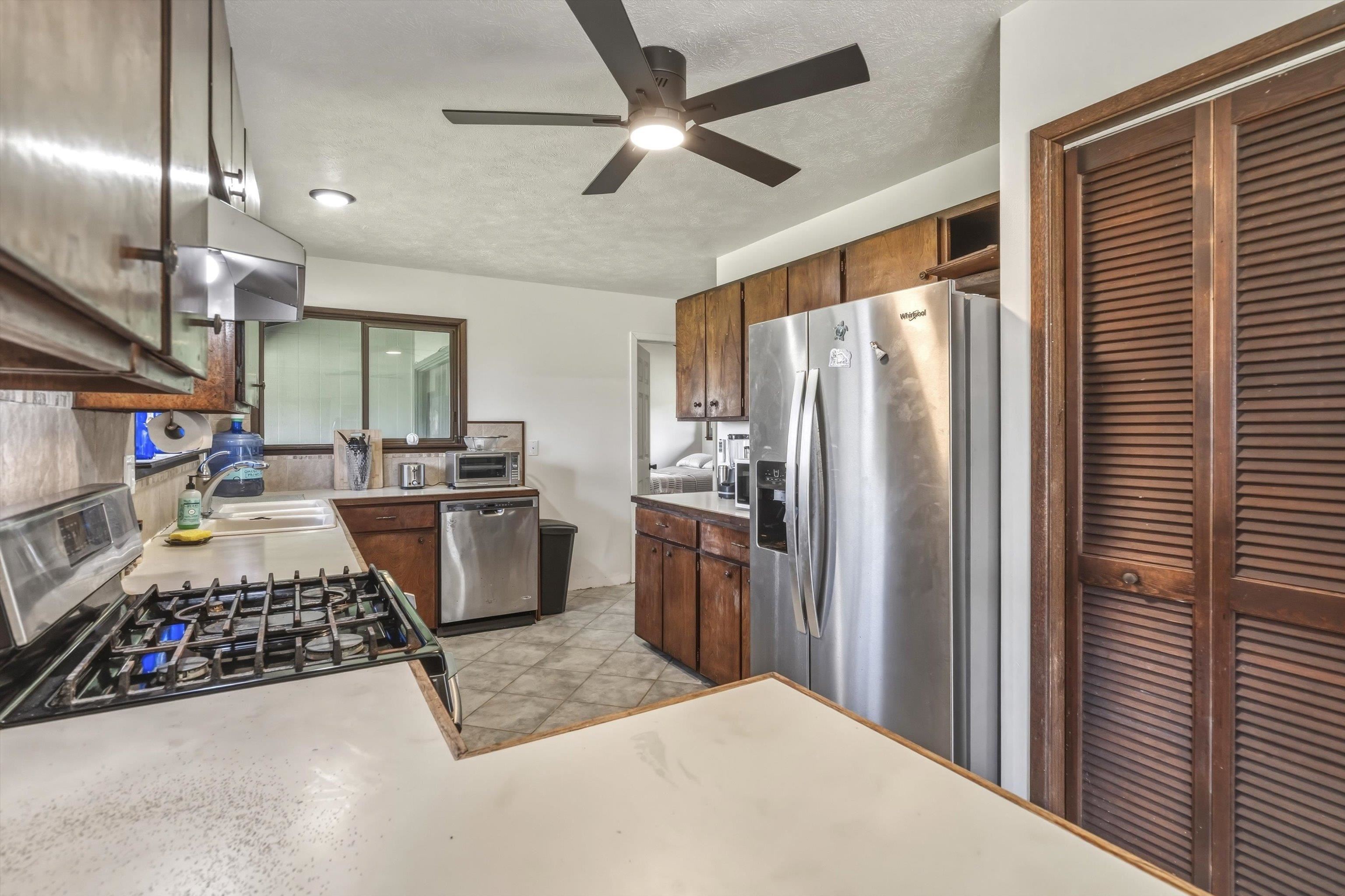 145 S Holokai Rd Property Photo 28