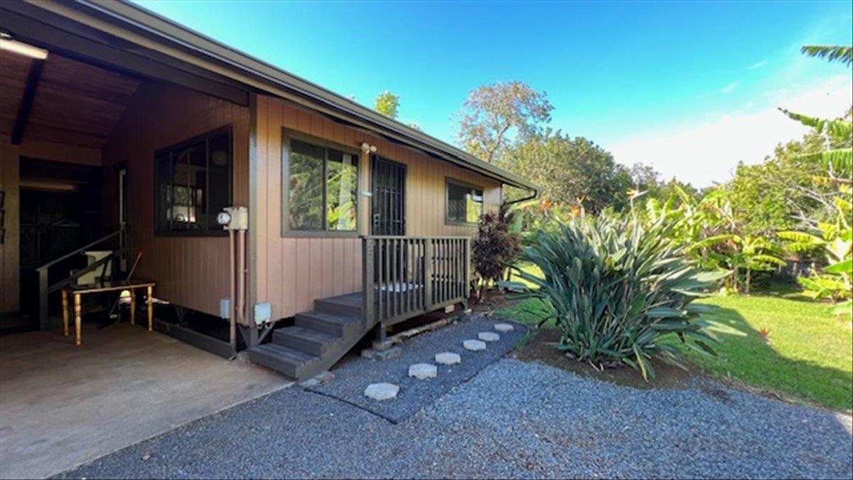2130 Kauhikoa Rd Property Photo 2