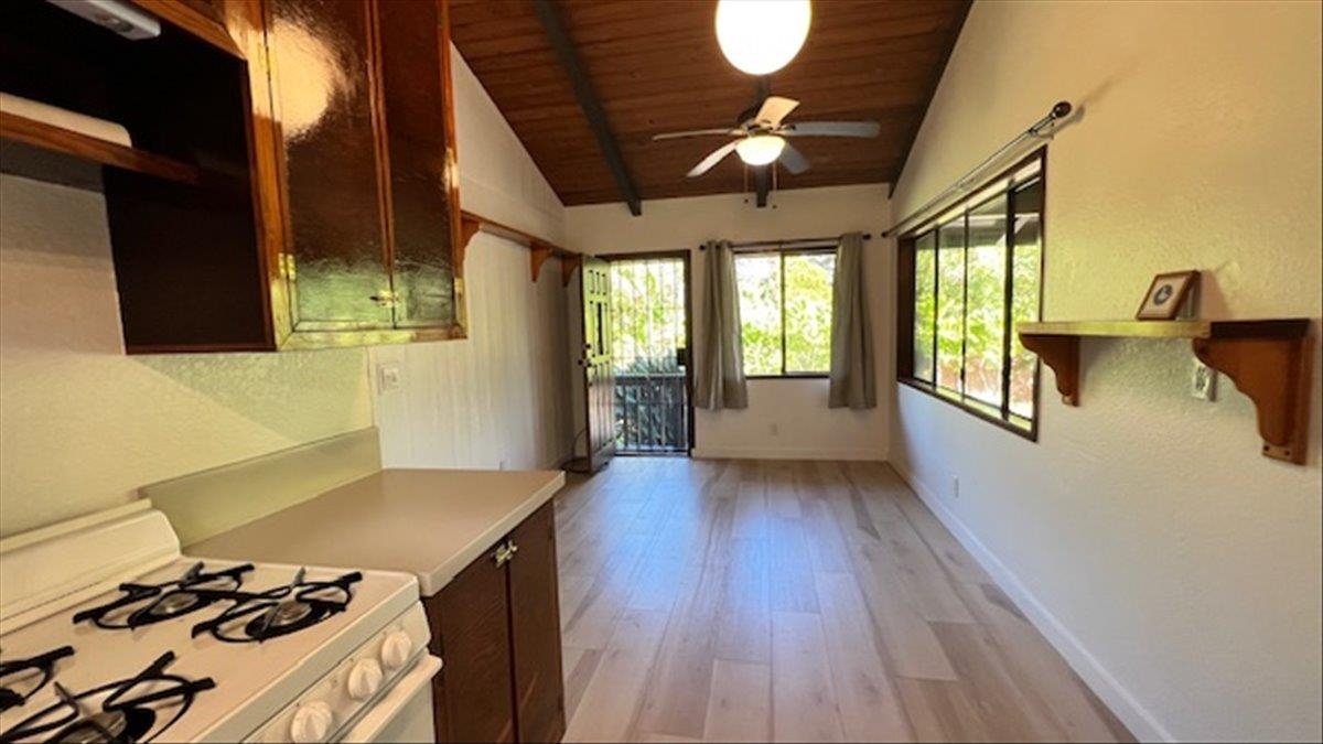 2130 Kauhikoa Rd Property Photo 5