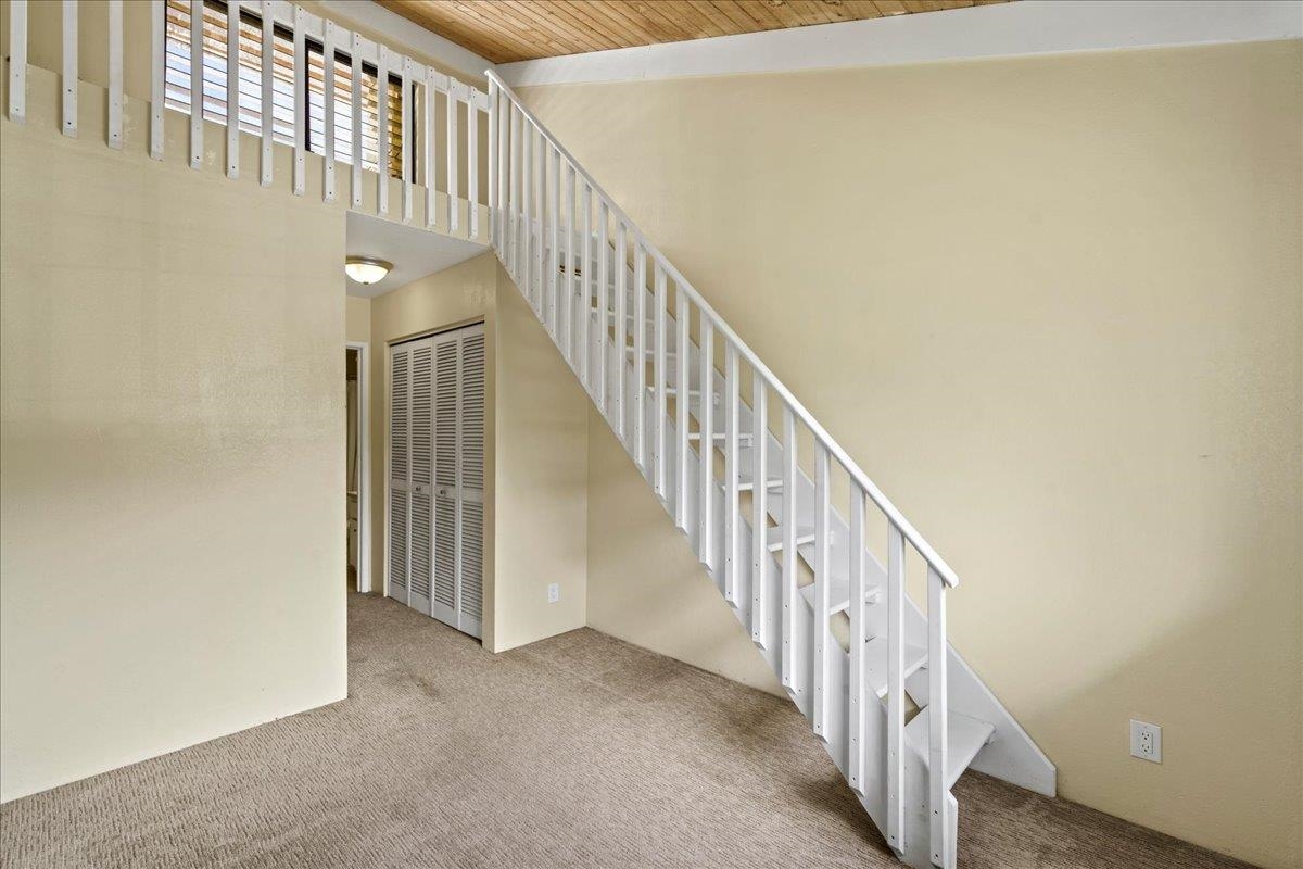 2180 Vineyard St Property Photo 10