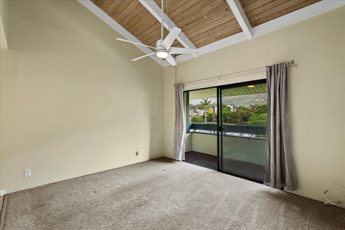 2180 Vineyard St Property Photo 15