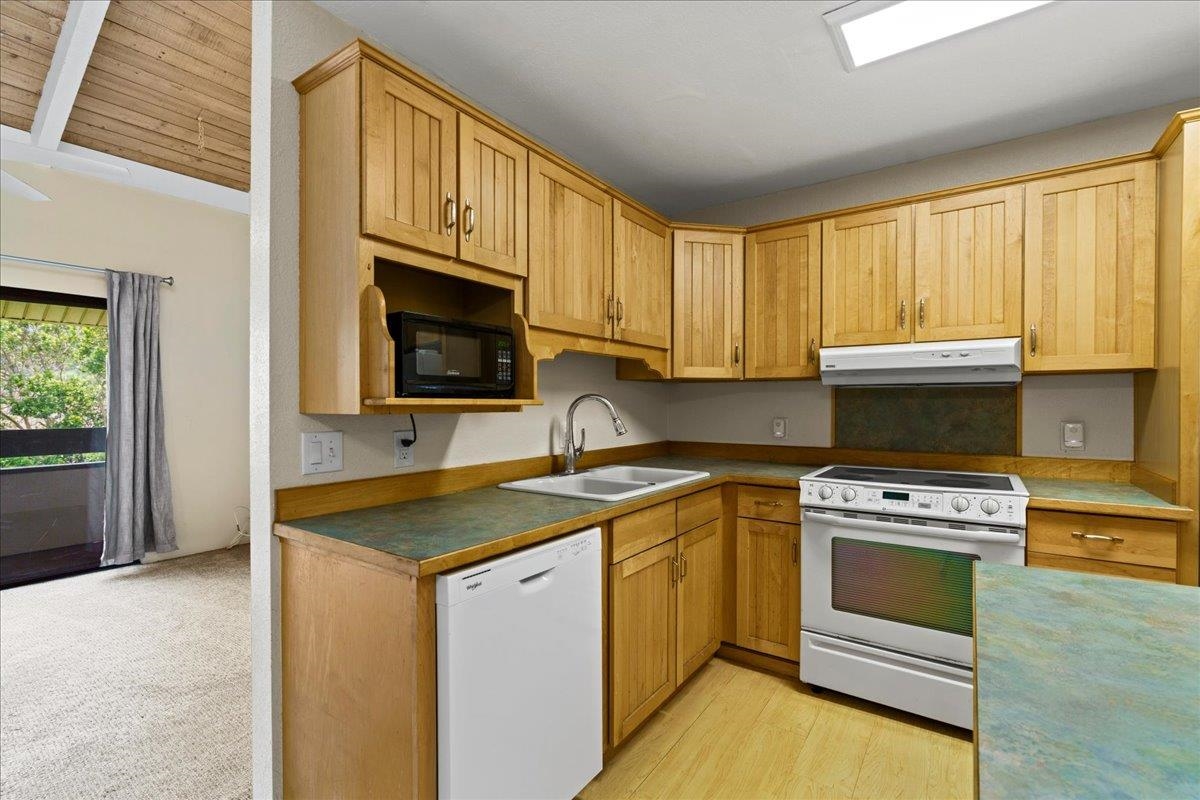 2180 Vineyard St Property Photo 16