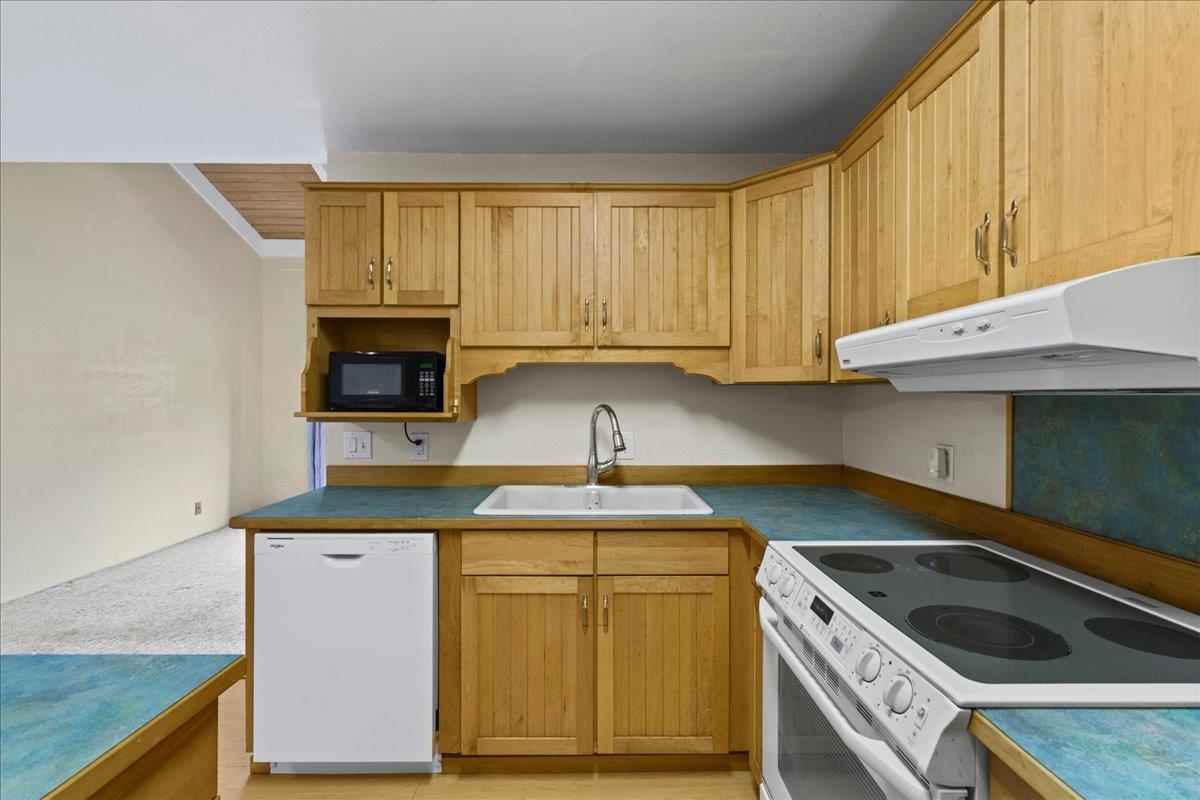 2180 Vineyard St Property Photo 17