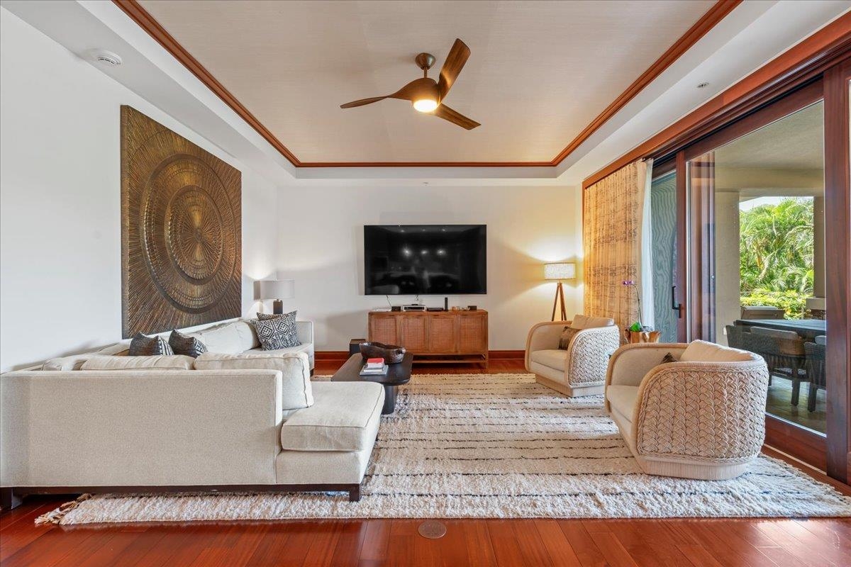 1 Bay Dr Property Photo 3