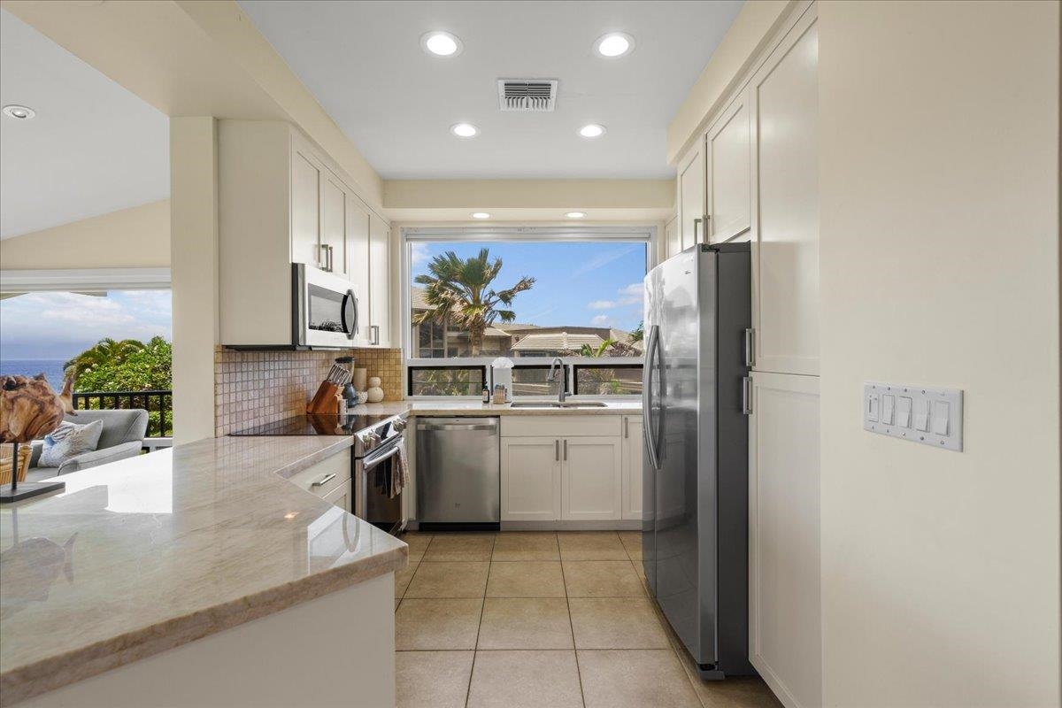 500 Bay Dr Property Photo 8
