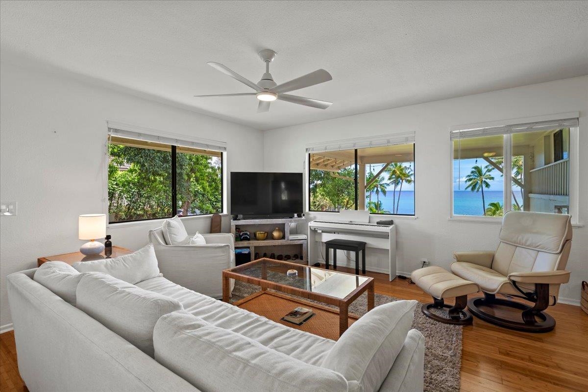 4025 Lower Honoapiilani Rd Property Photo 4