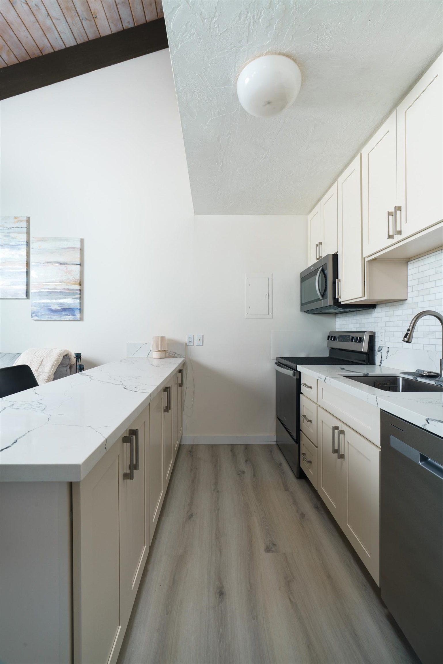 99 Walaka St Property Photo 8
