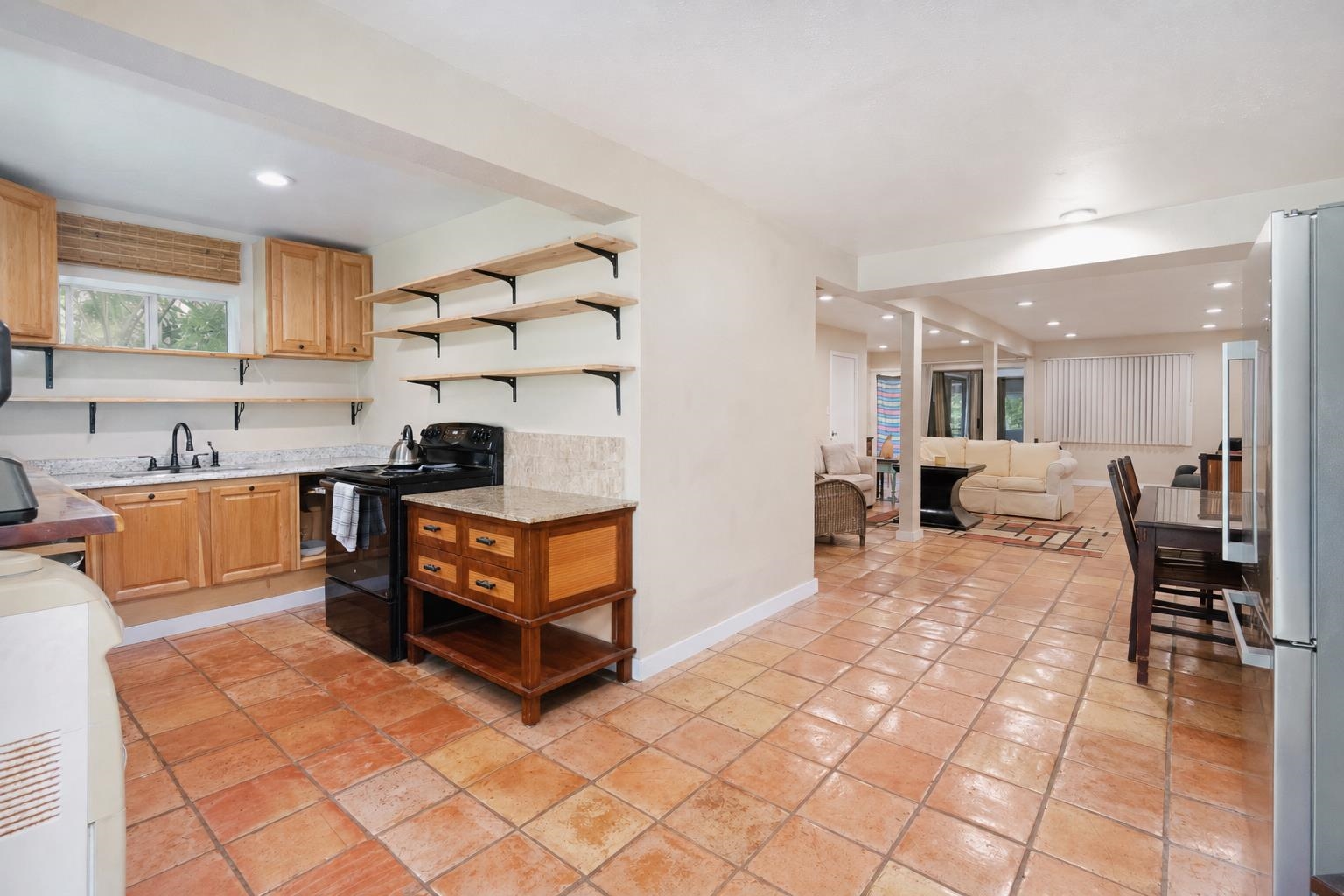 1073 Nanihoku Pl Property Photo 31
