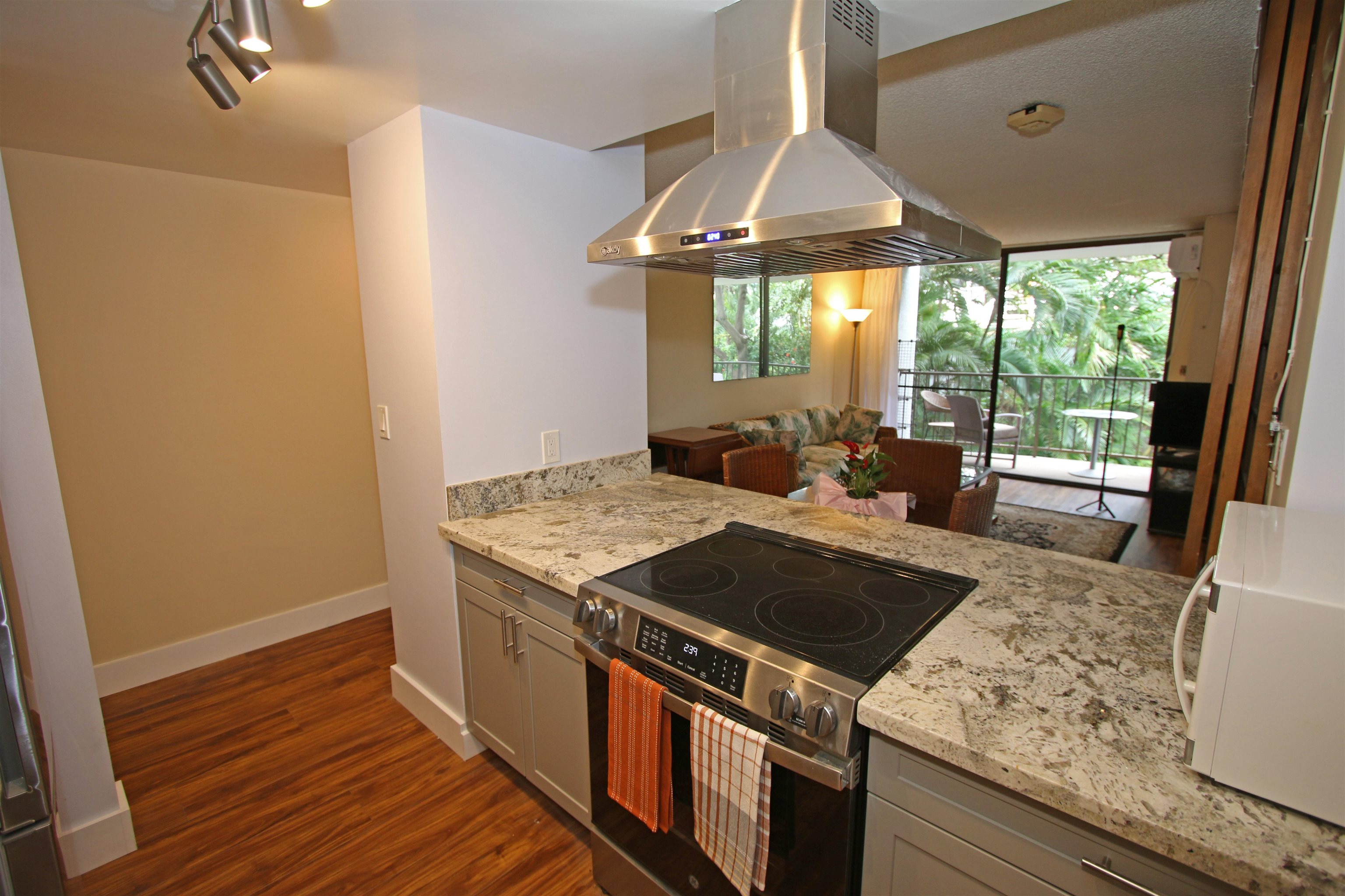 2124 Awihi Pl Property Photo 9