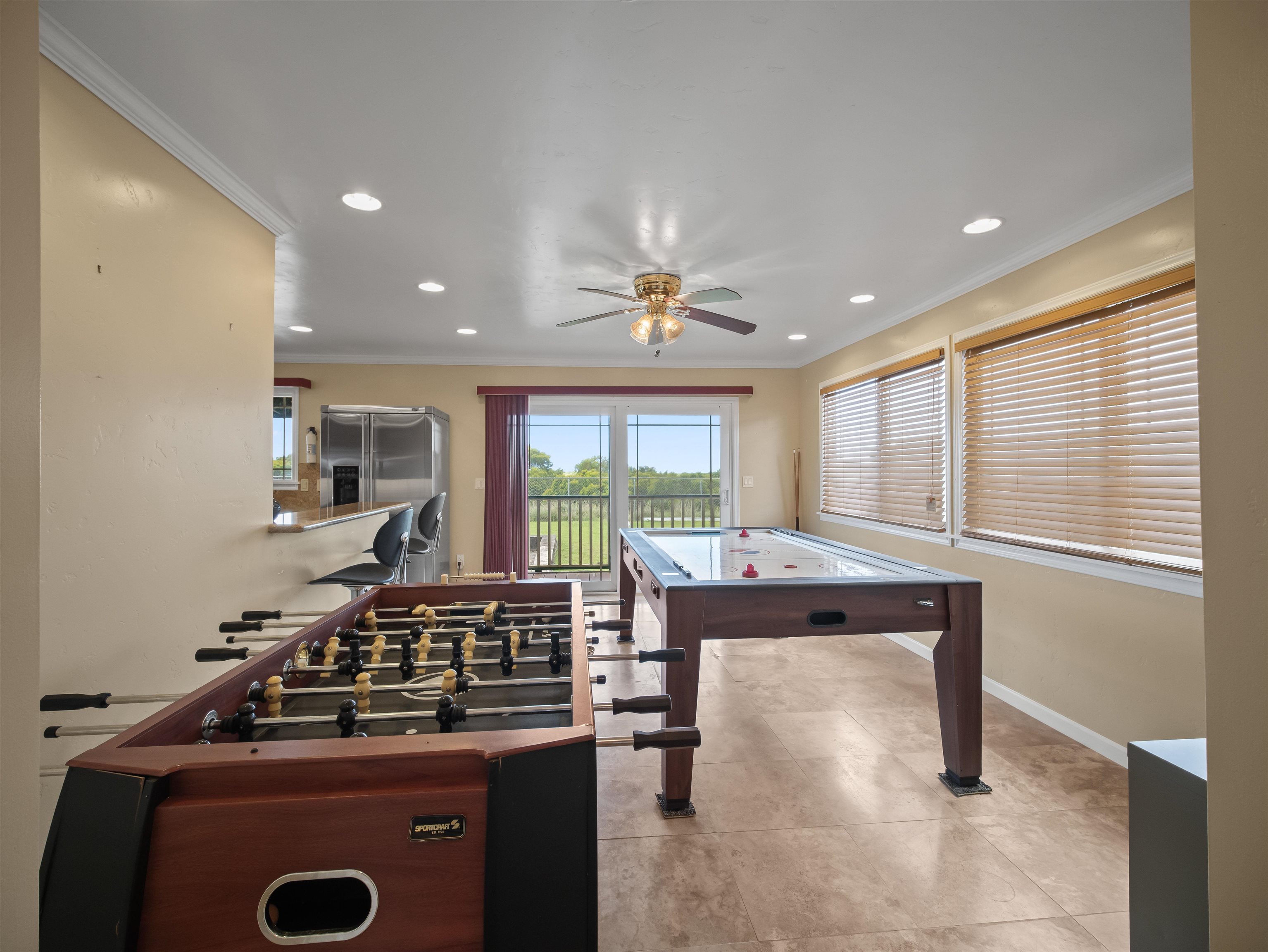 476 Kamoku Pl Property Photo 9