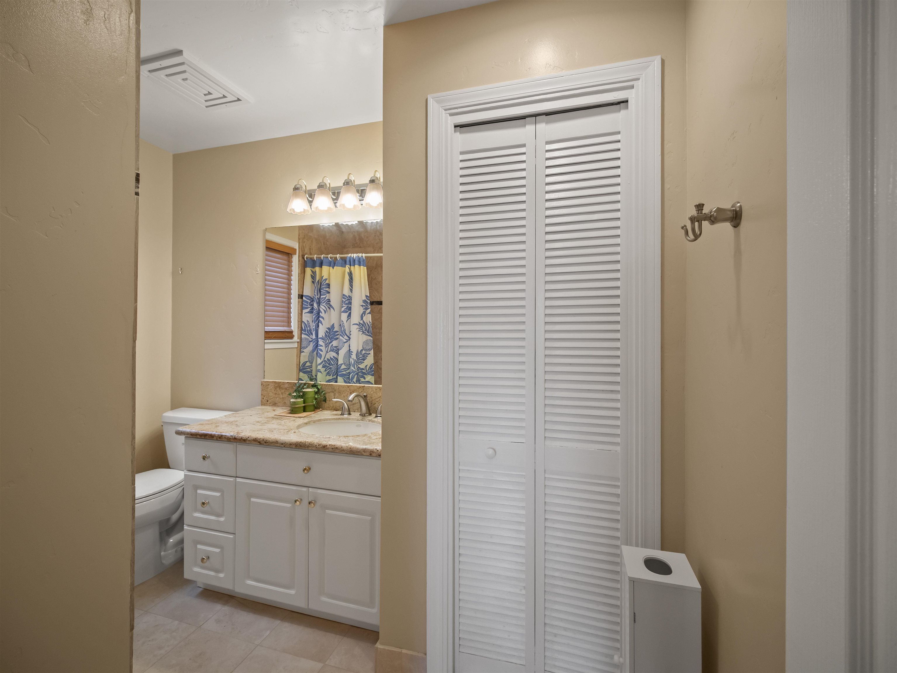 476 Kamoku Pl Property Photo 12