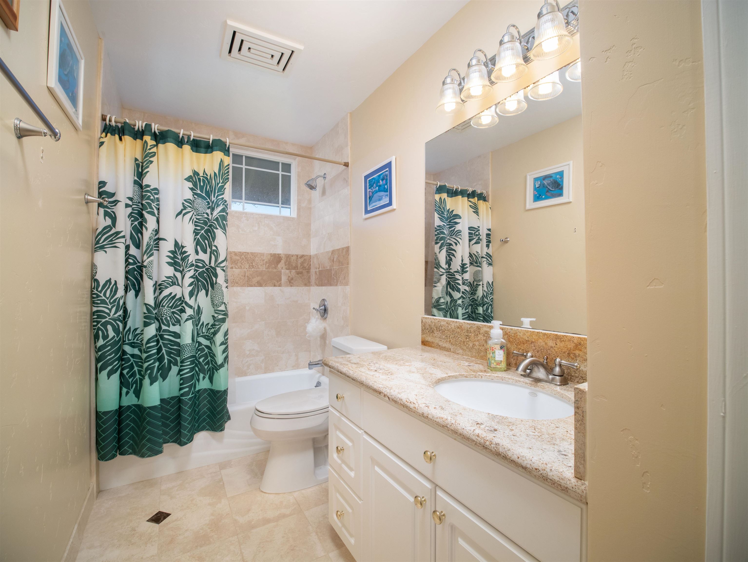 476 Kamoku Pl Property Photo 21