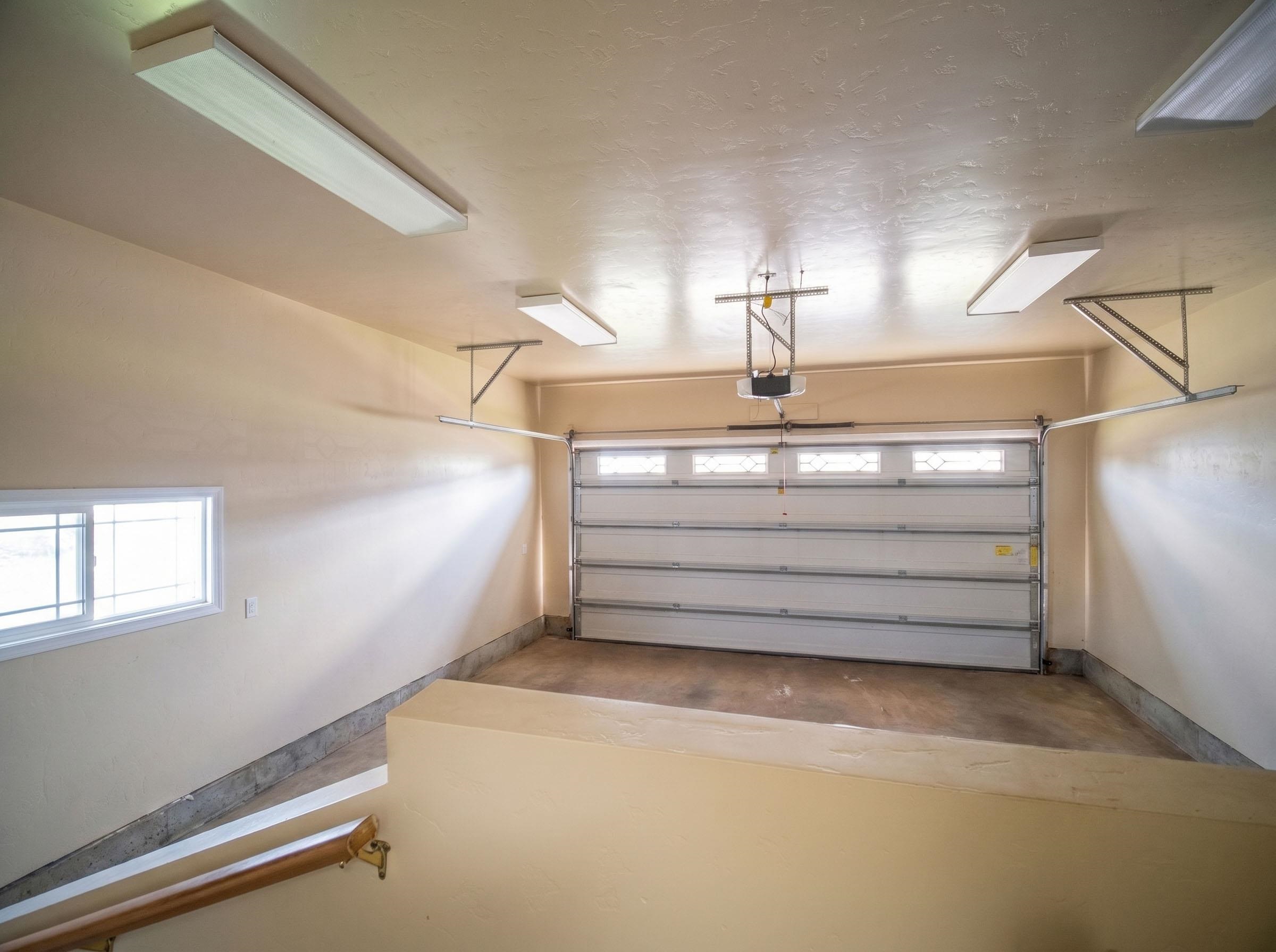 476 Kamoku Pl Property Photo 25