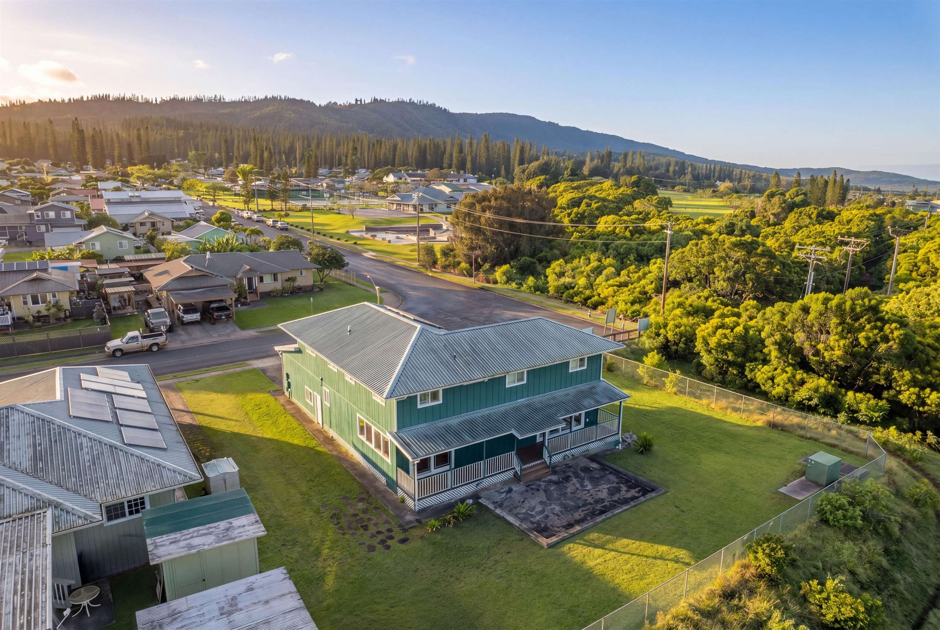 476 Kamoku Pl Property Photo 28