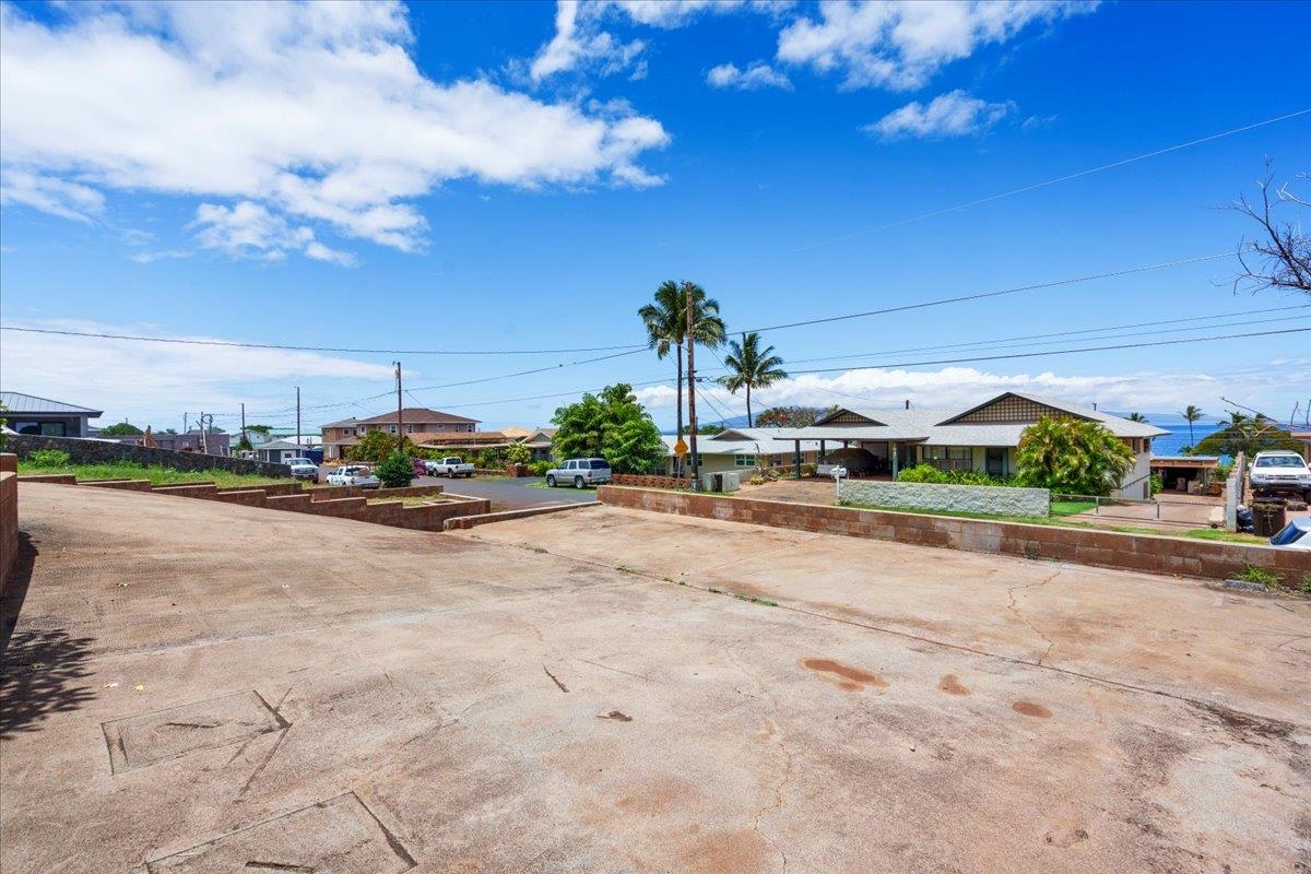 1648 Ainakea Rd Property Photo 8
