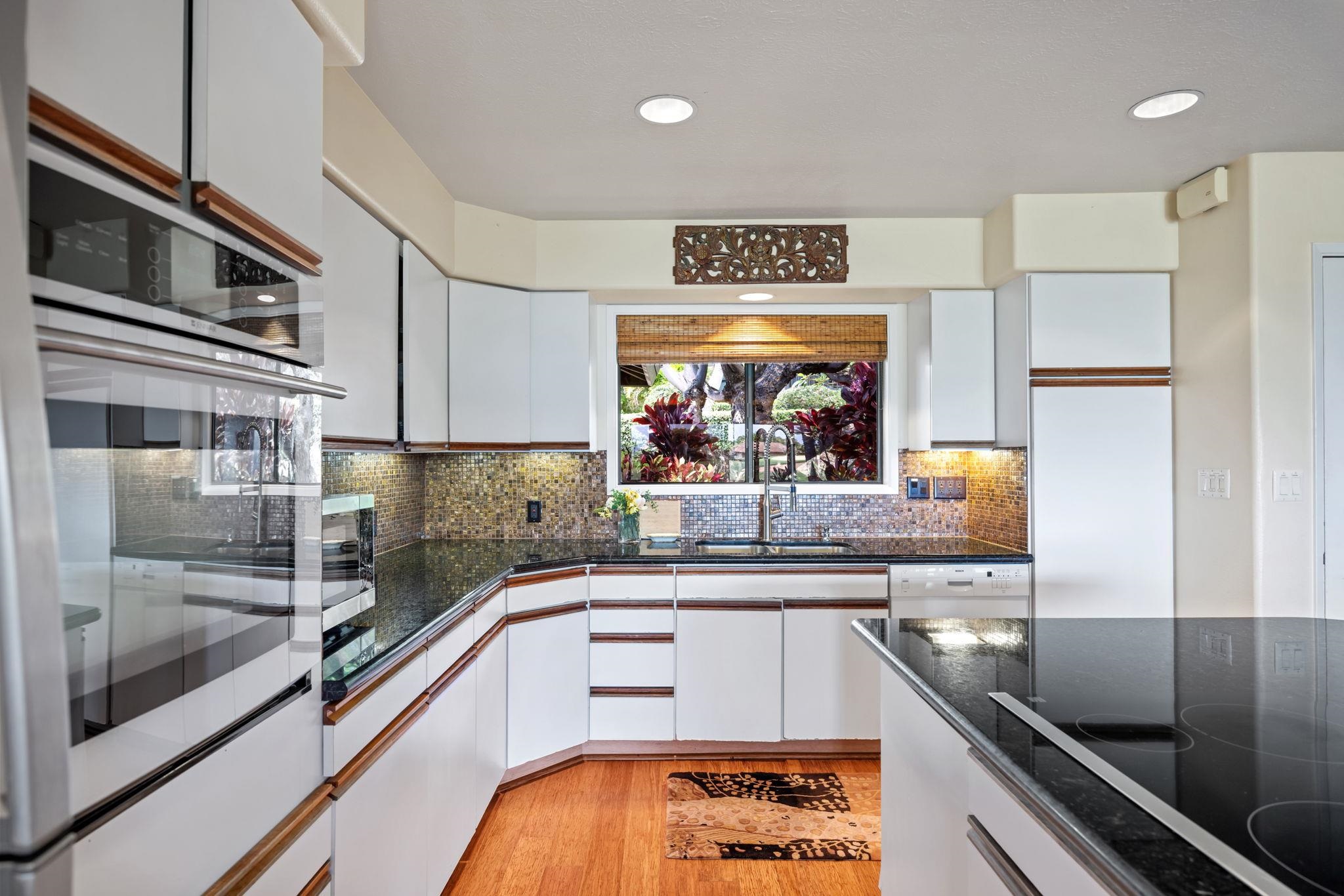 150 Puukolii Rd Property Photo 14