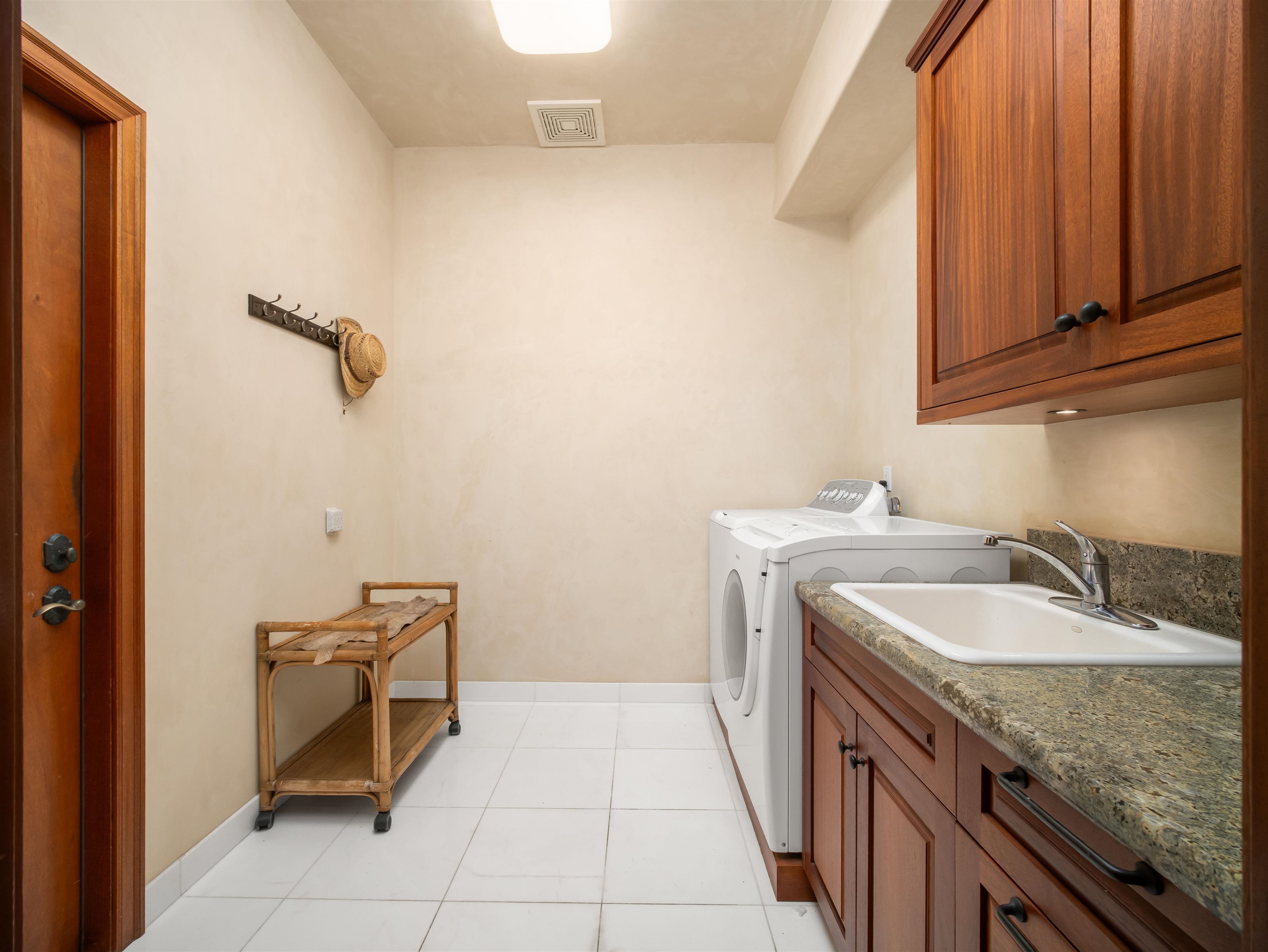 230 E Panana Pl Property Photo 39