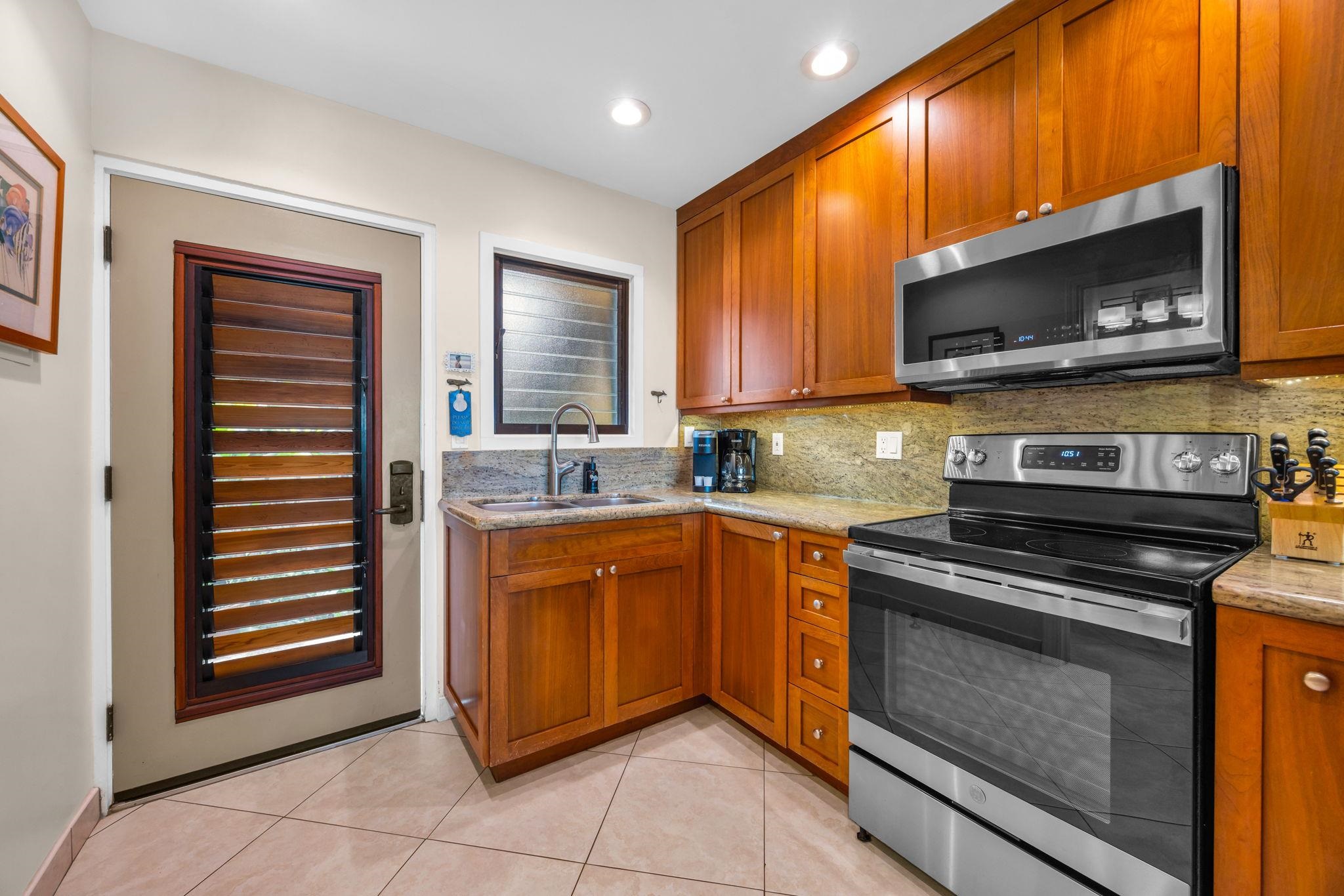 65 Hui Rd H Property Photo 16
