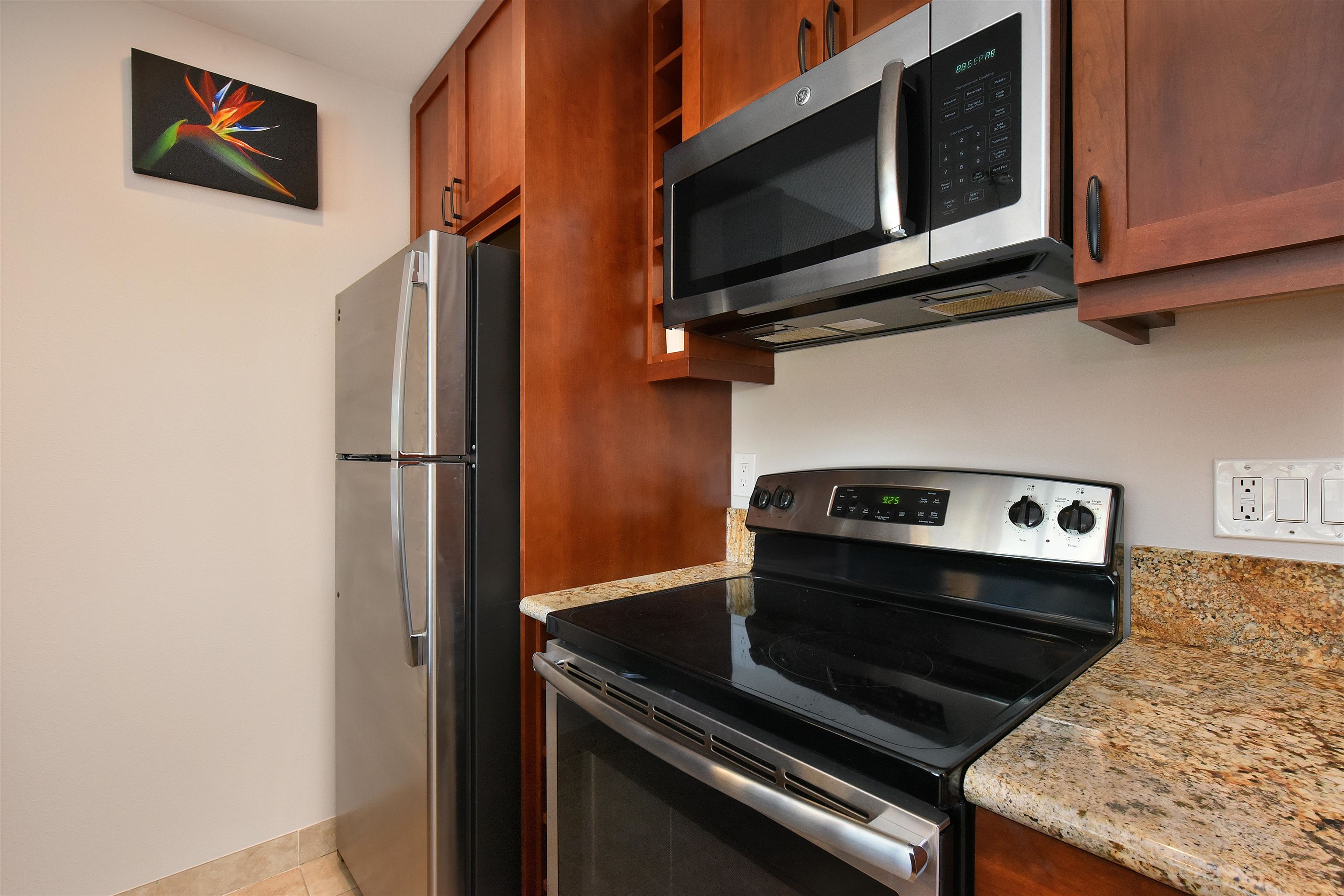 475 Front St Property Photo 8