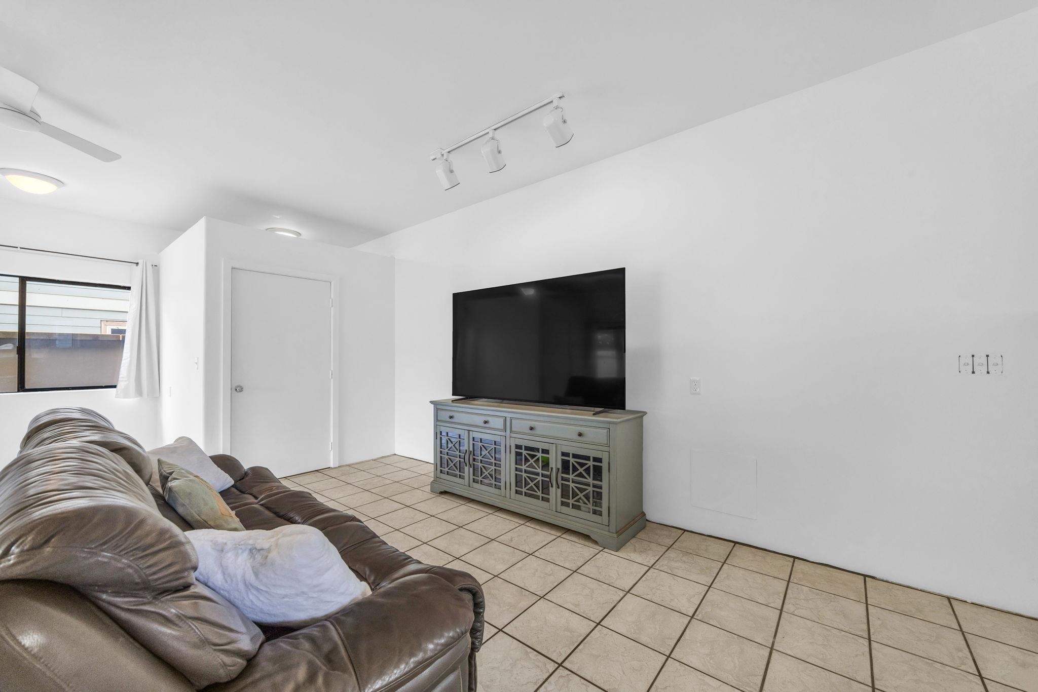 295 Kaihoi St Property Photo 39