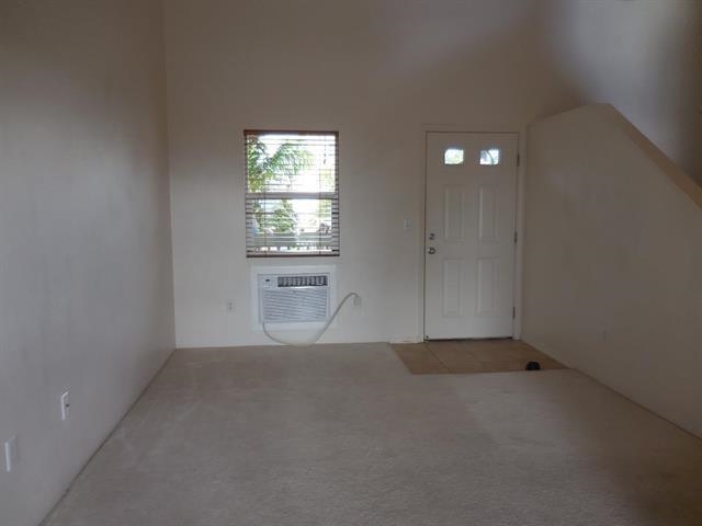 17 Jillian Ln Property Photo 4