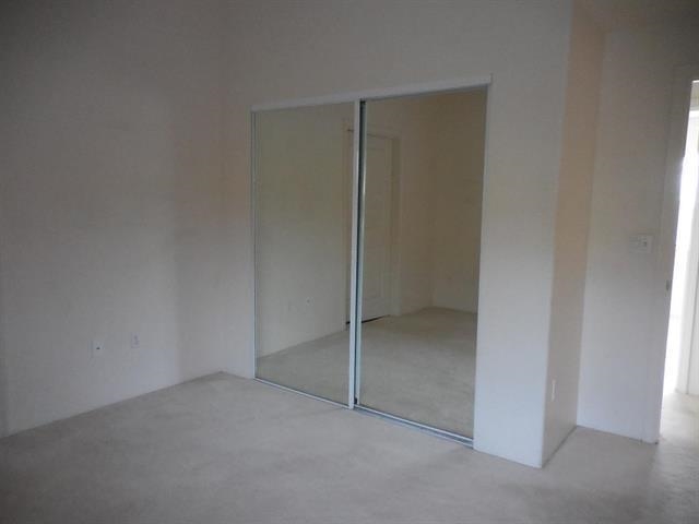 17 Jillian Ln Property Photo 7