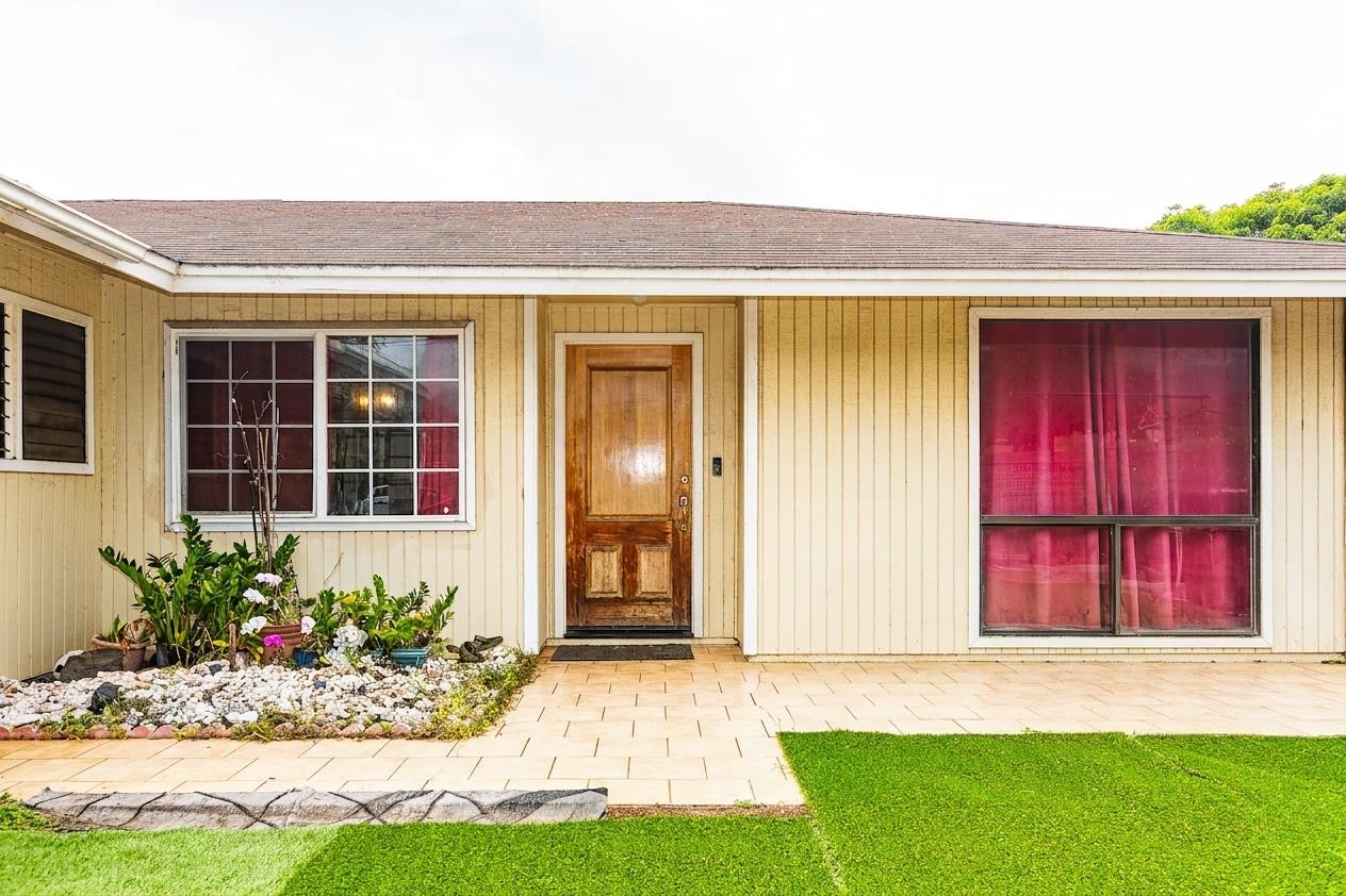 925 Kuhio Pl Property Photo 2