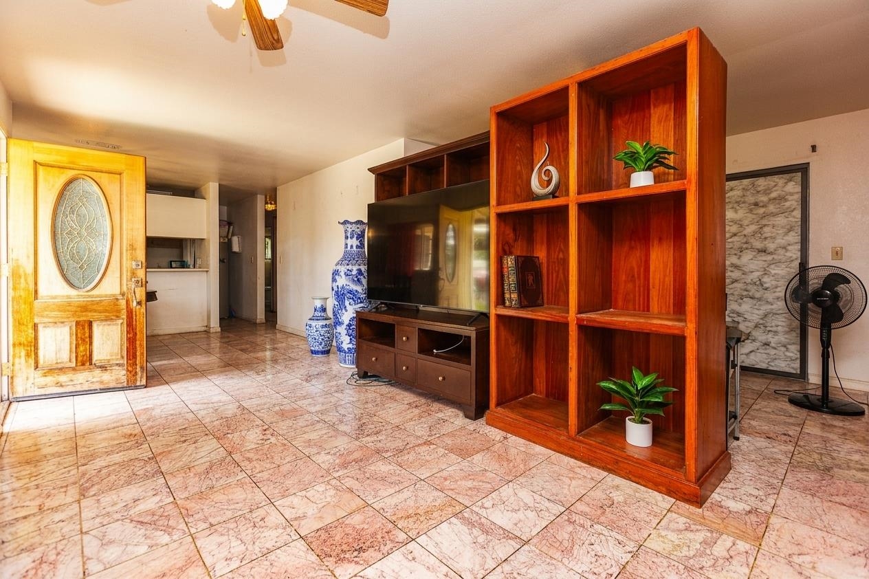925 Kuhio Pl Property Photo 6