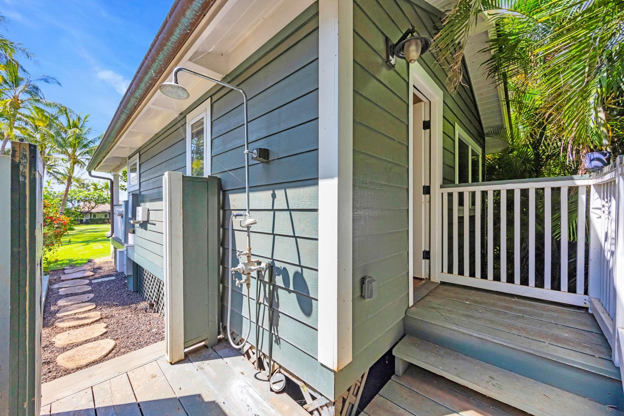 210 S Hauoli St Property Photo 35